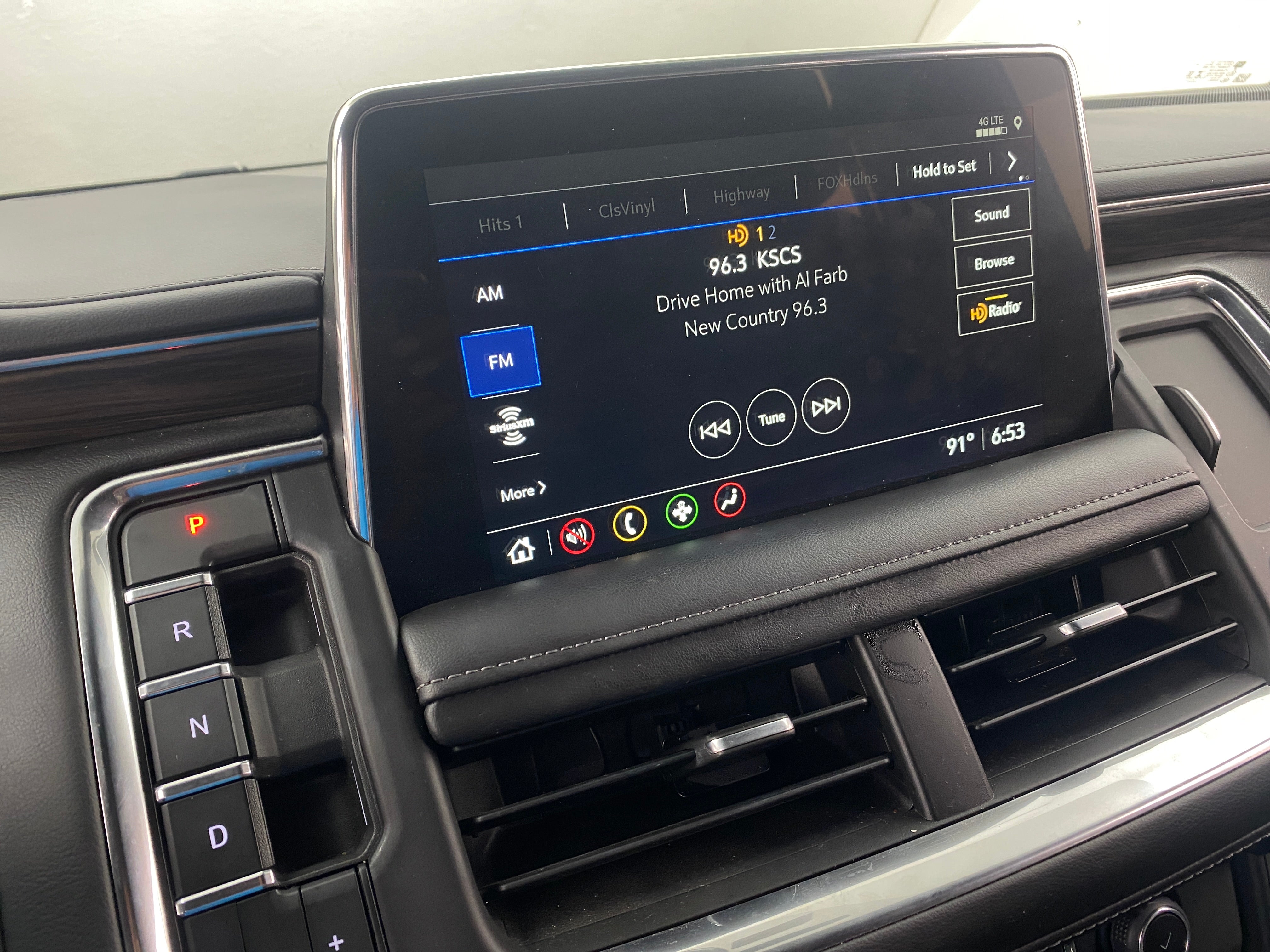 2021 Chevrolet Suburban Z71 3