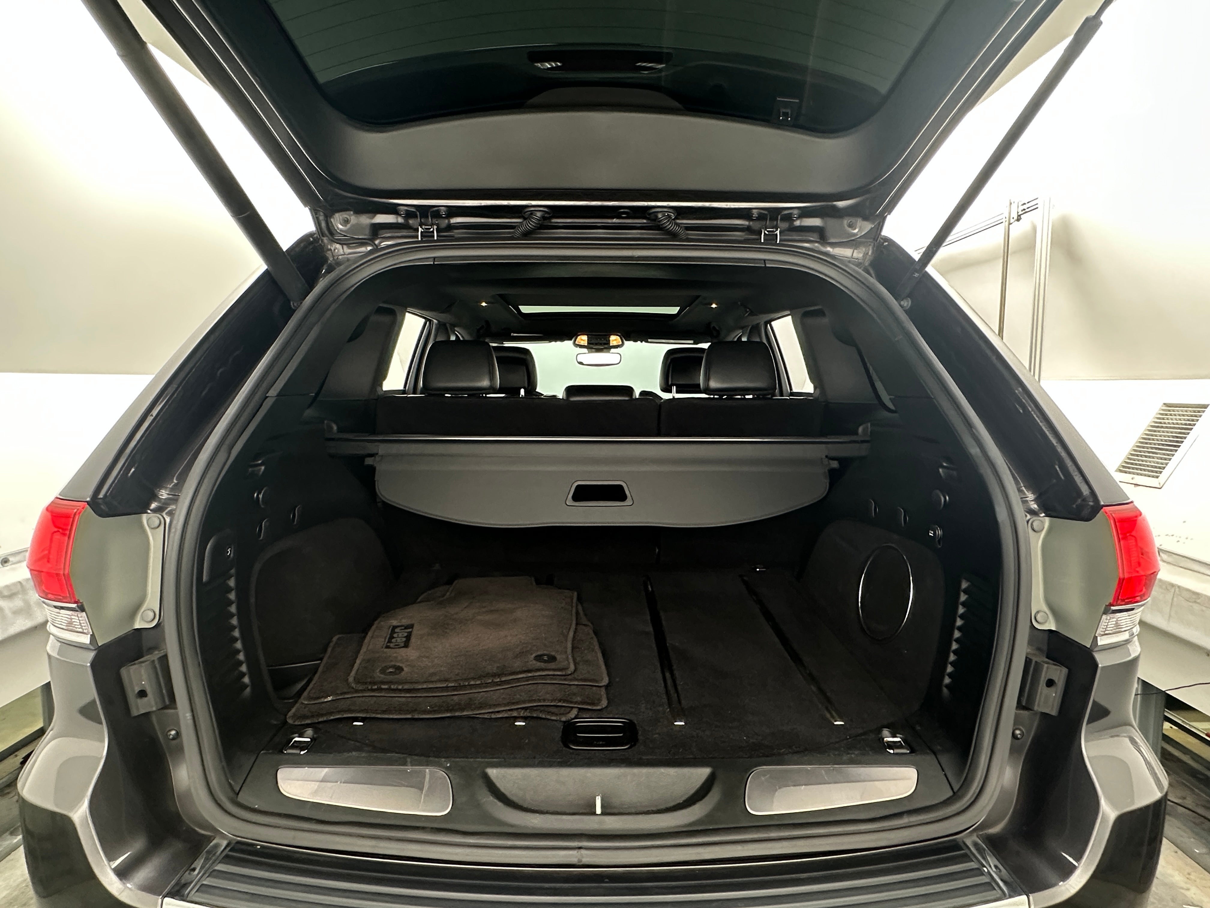 2017 Jeep Grand Cherokee Limited Edition 7