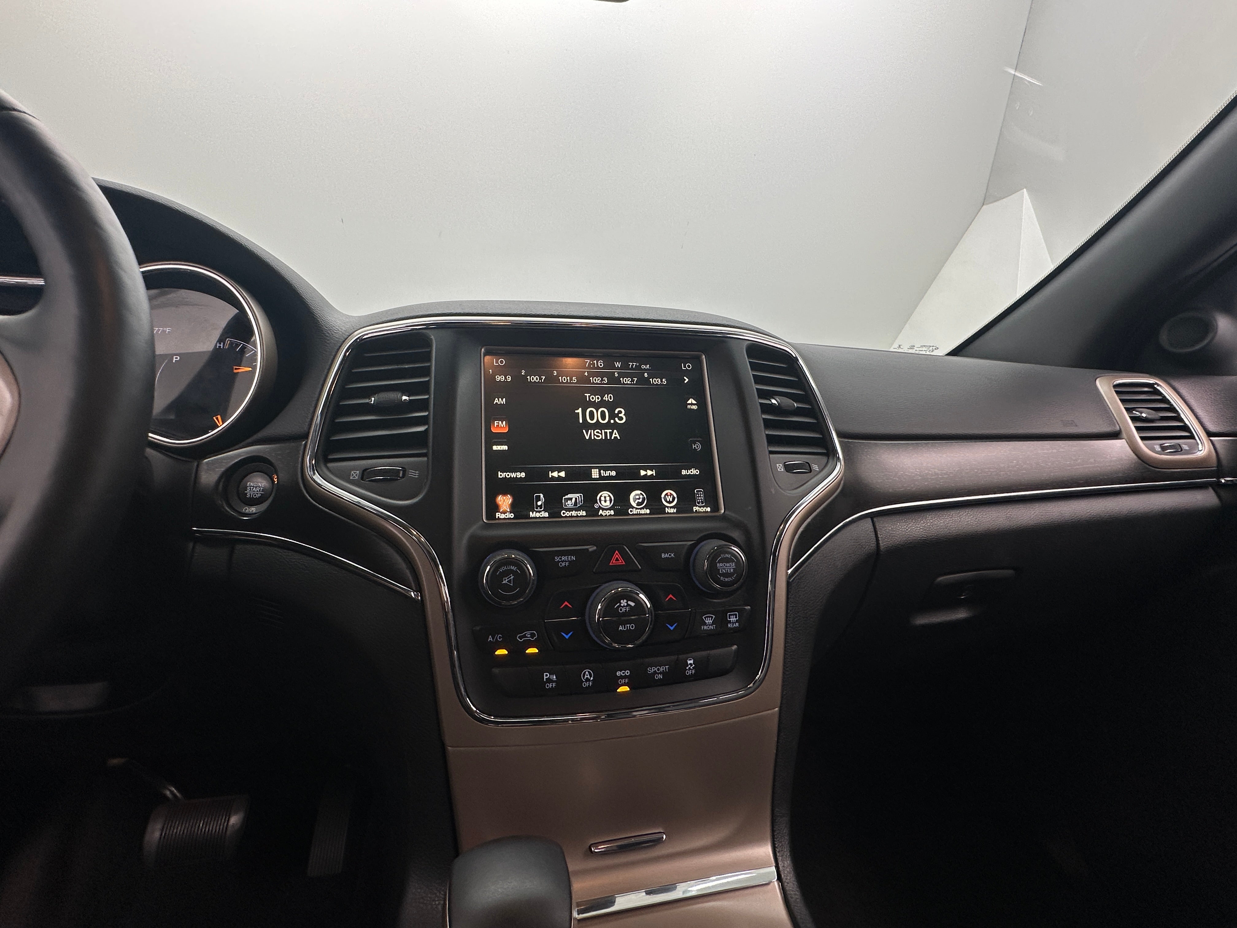 2017 Jeep Grand Cherokee Limited Edition 4