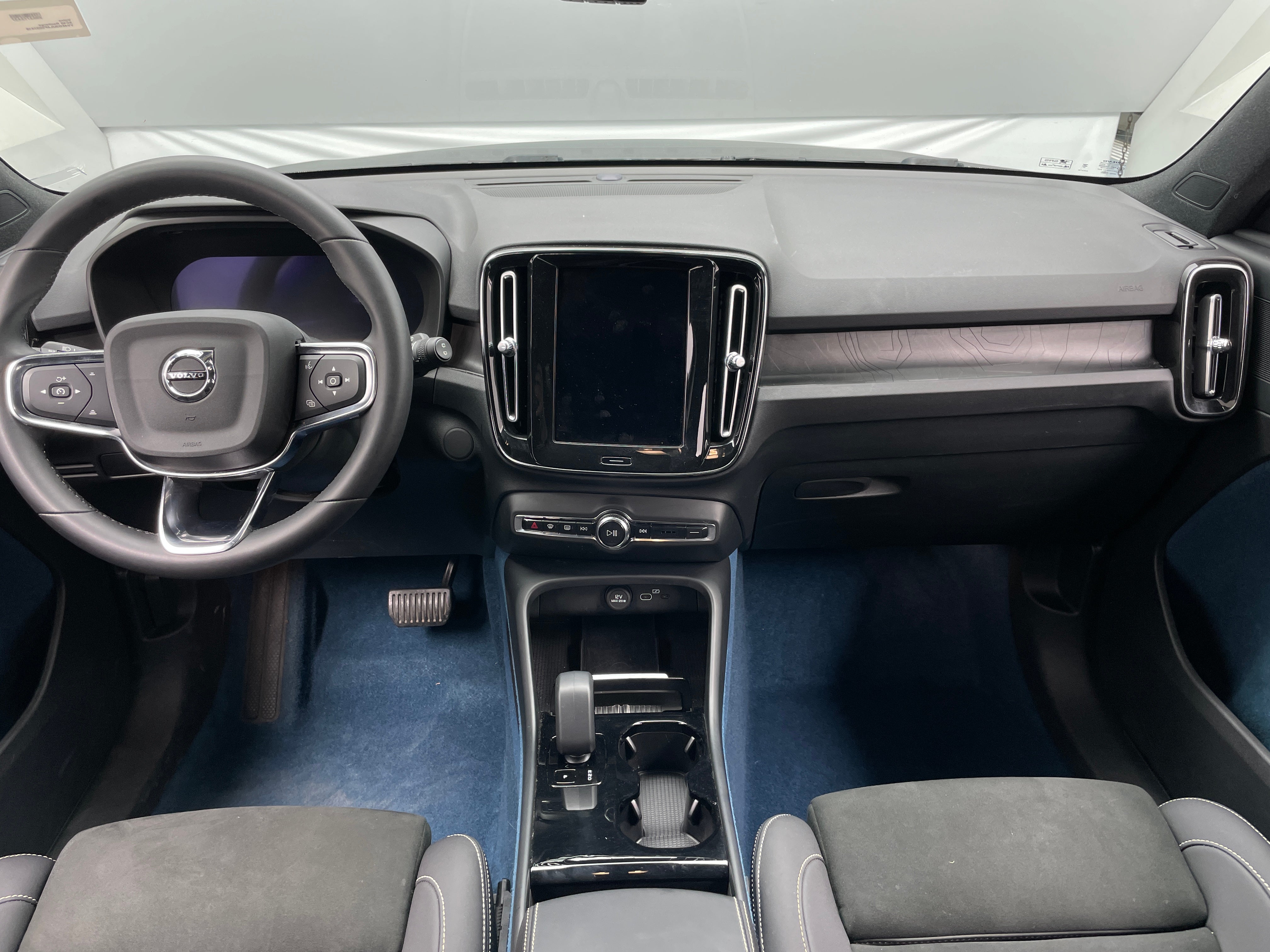 2023 Volvo XC40 Recharge Plus 3