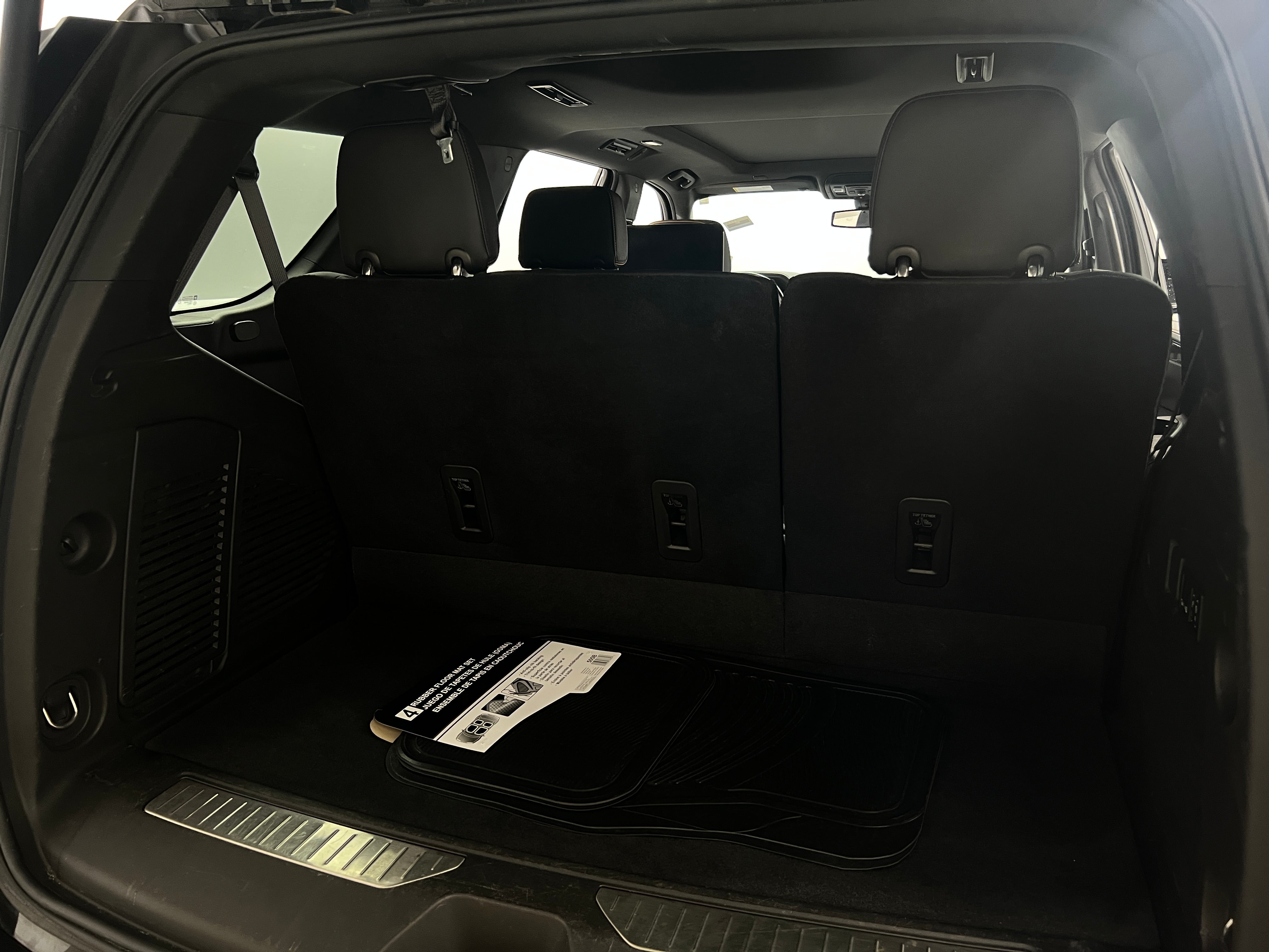 2021 GMC Yukon AT4 6