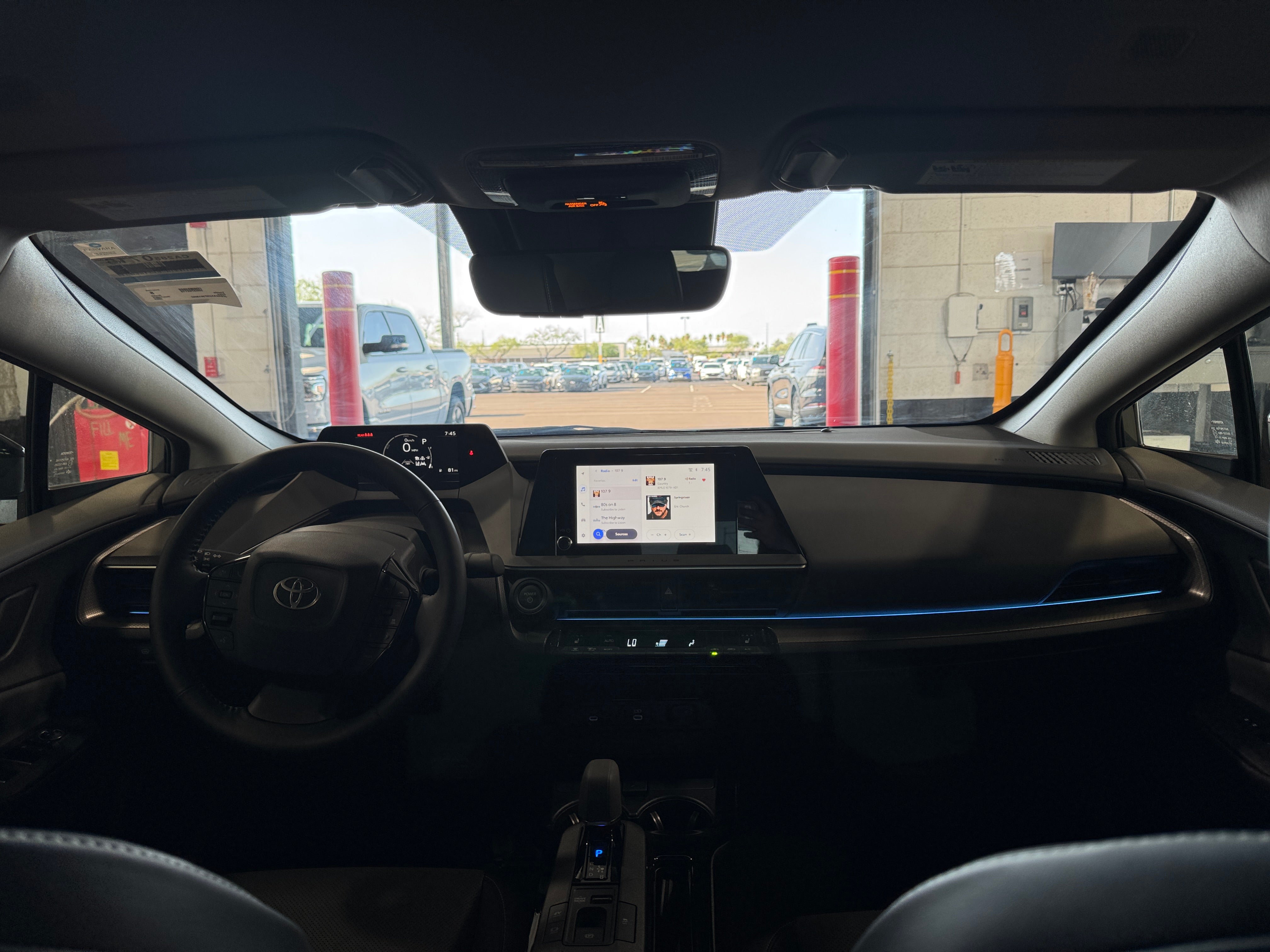 2023 Toyota Prius XLE 2