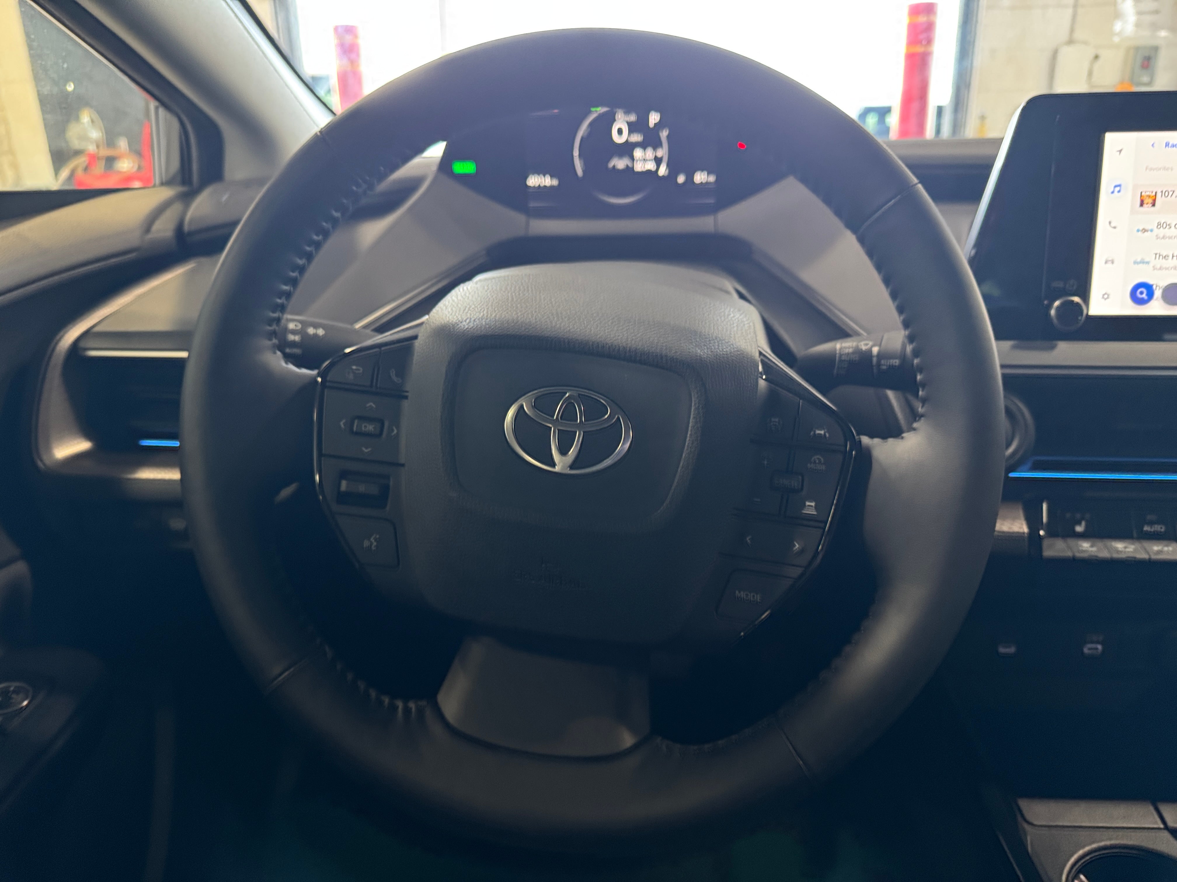 2023 Toyota Prius XLE 4