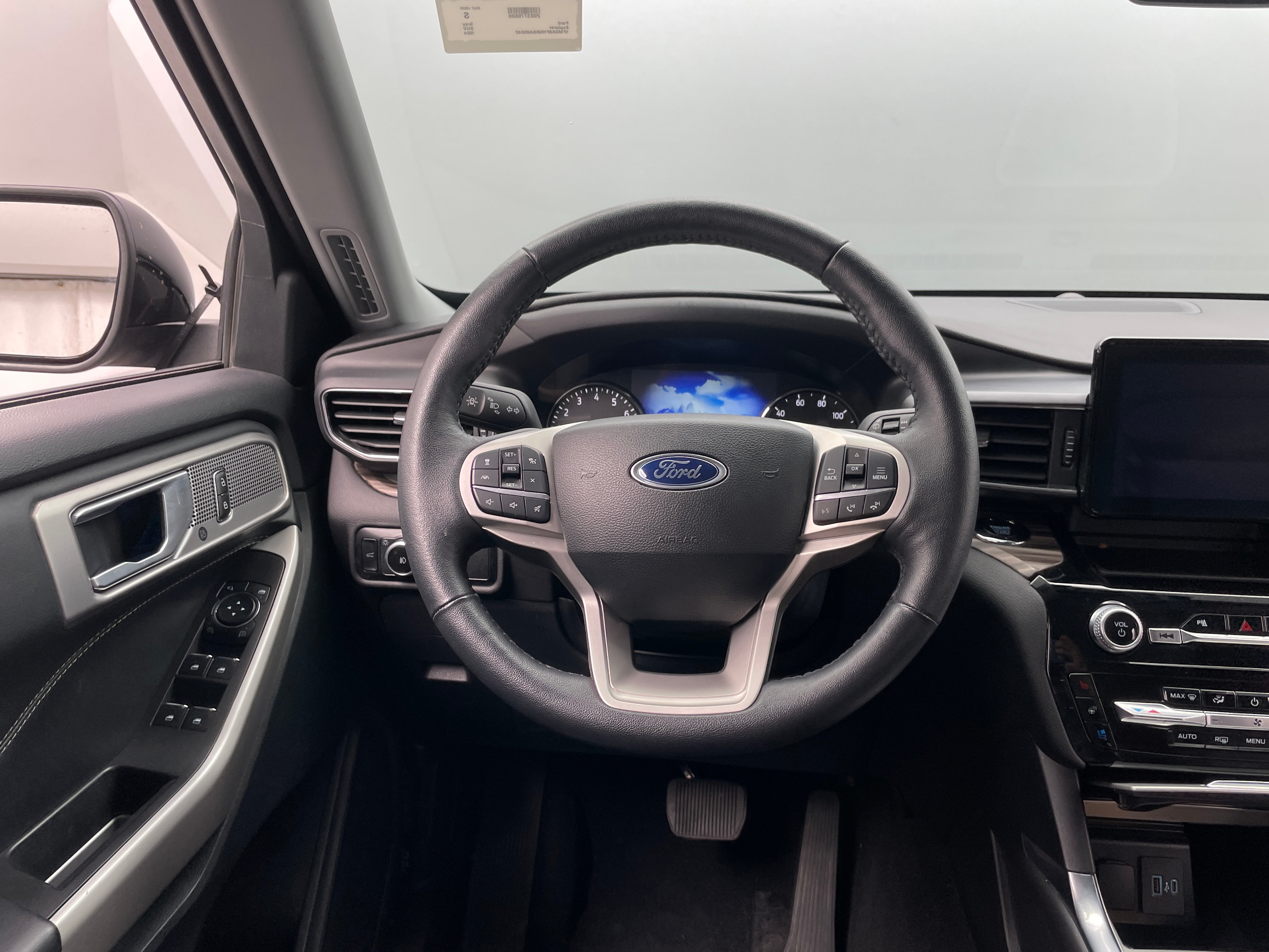 2024 Ford Explorer Limited 4