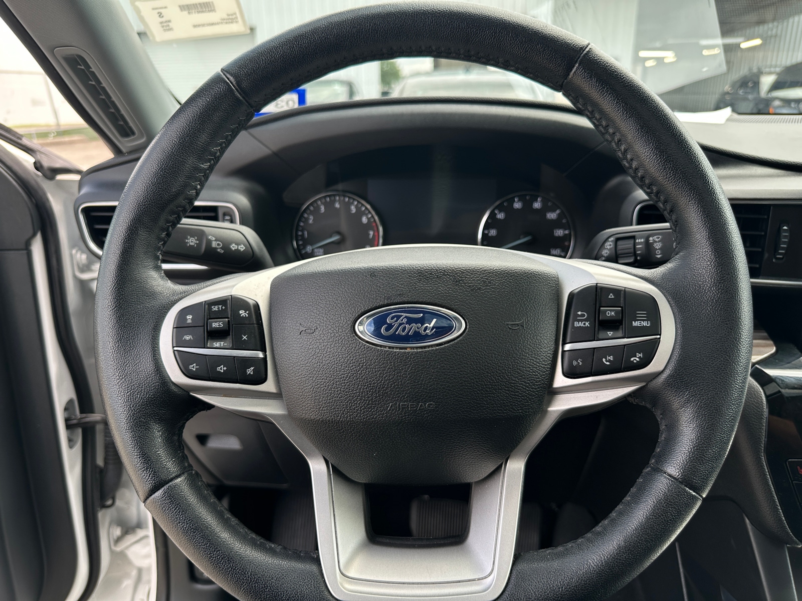 Thumbnail: 2022 Ford Explorer - 5