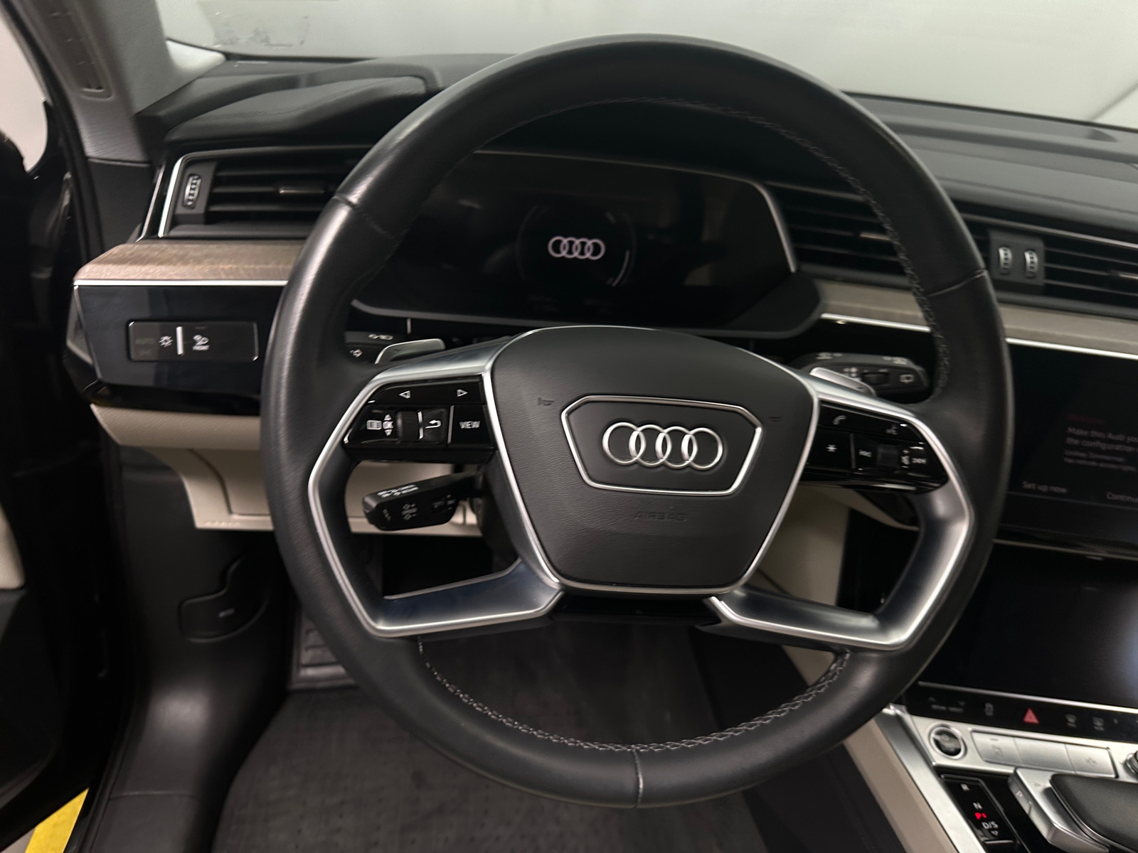 Thumbnail: 2024 Audi Q8 e-tron - 4