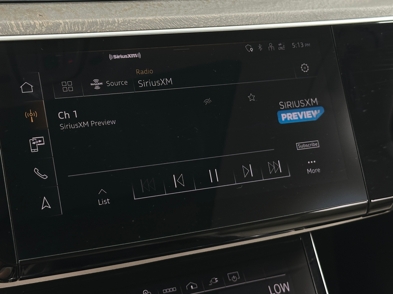 Thumbnail: 2024 Audi Q8 e-tron - 3