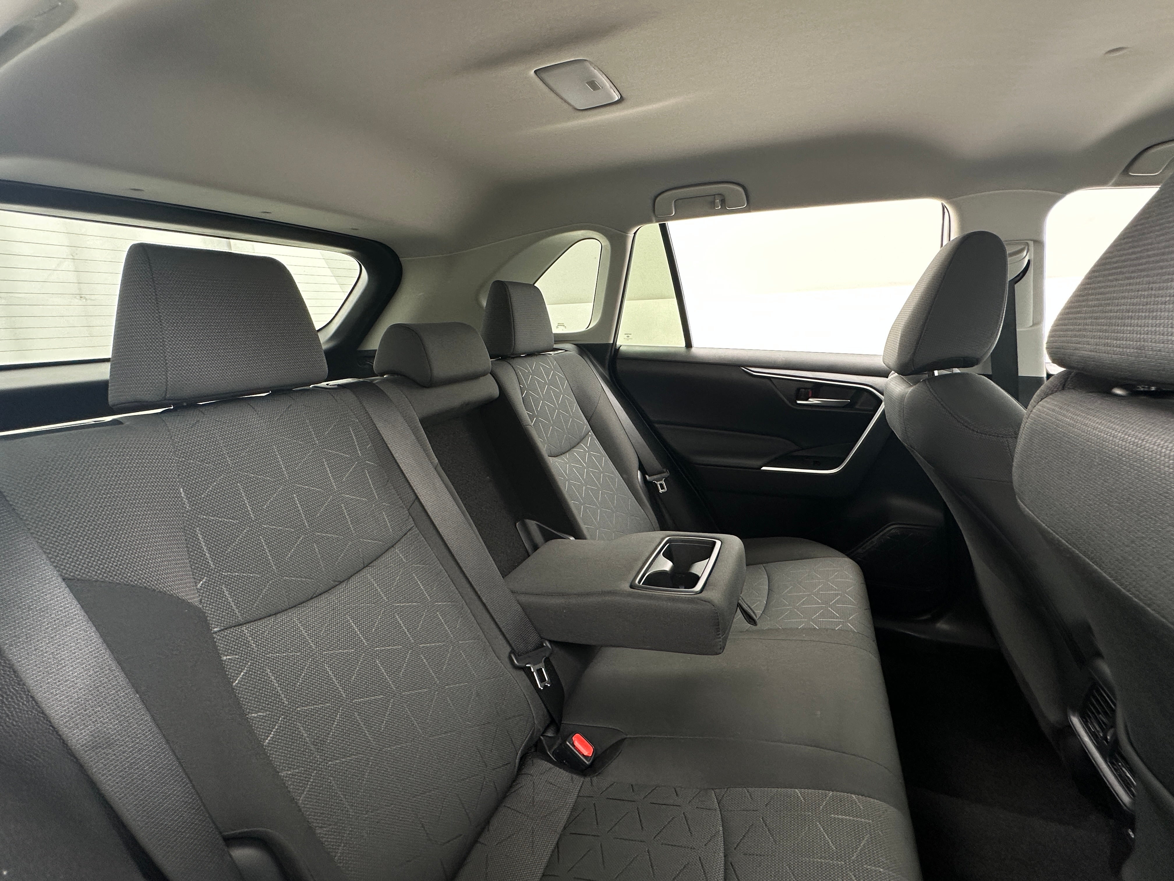 2024 Toyota RAV4 XLE 6