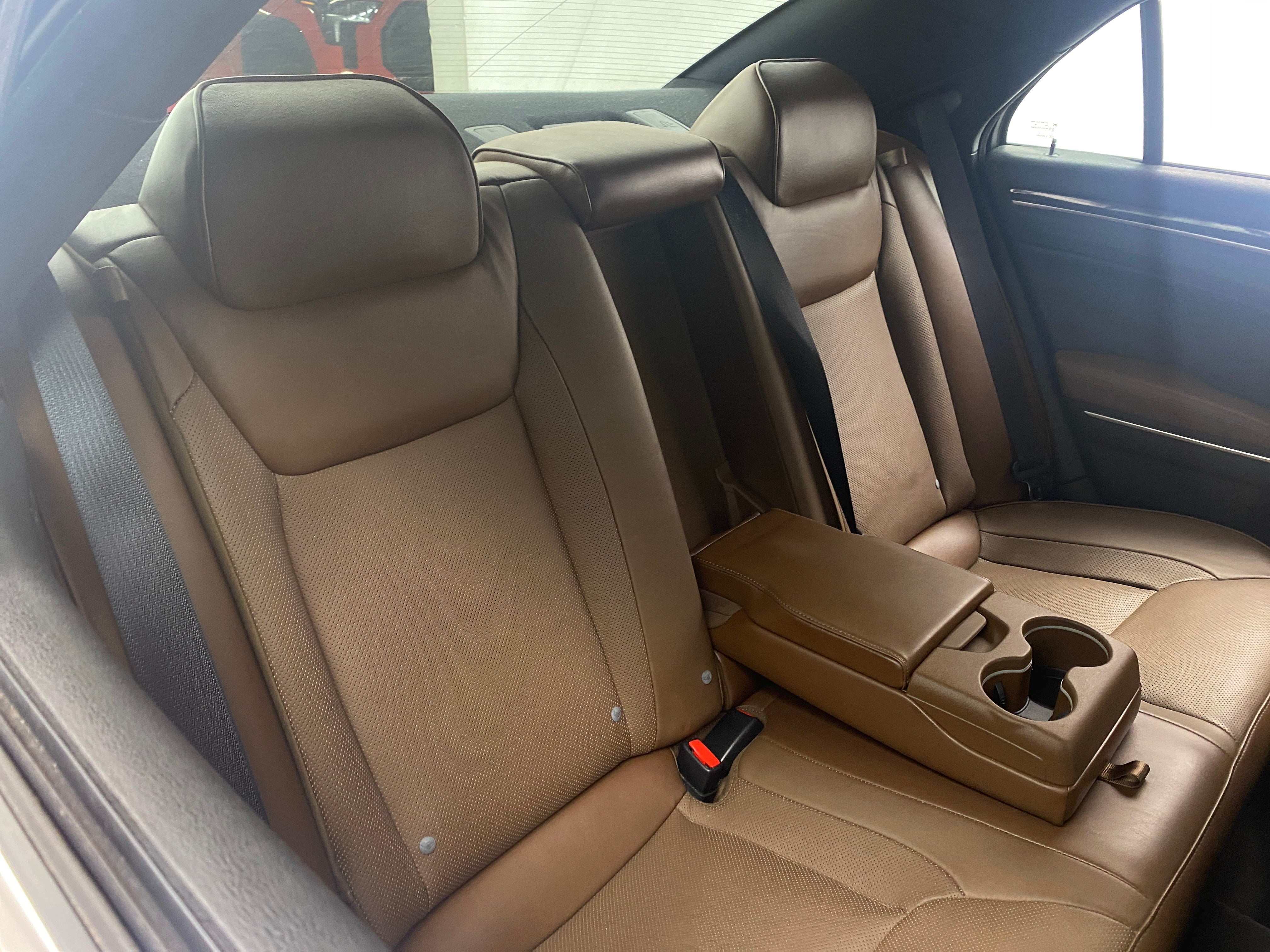 2018 Chrysler 300 Limited Edition 5