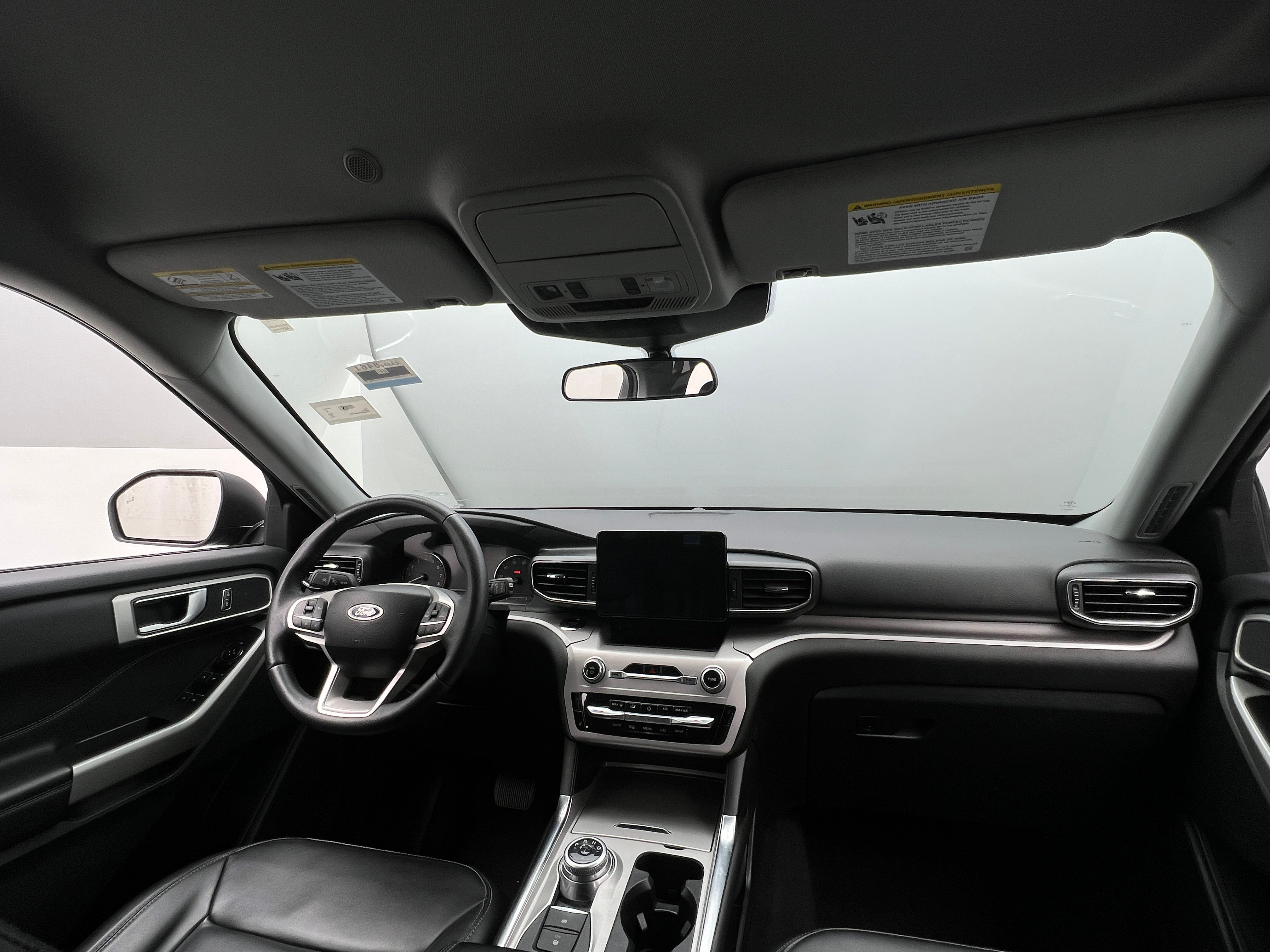 2024 Ford Explorer XLT 2