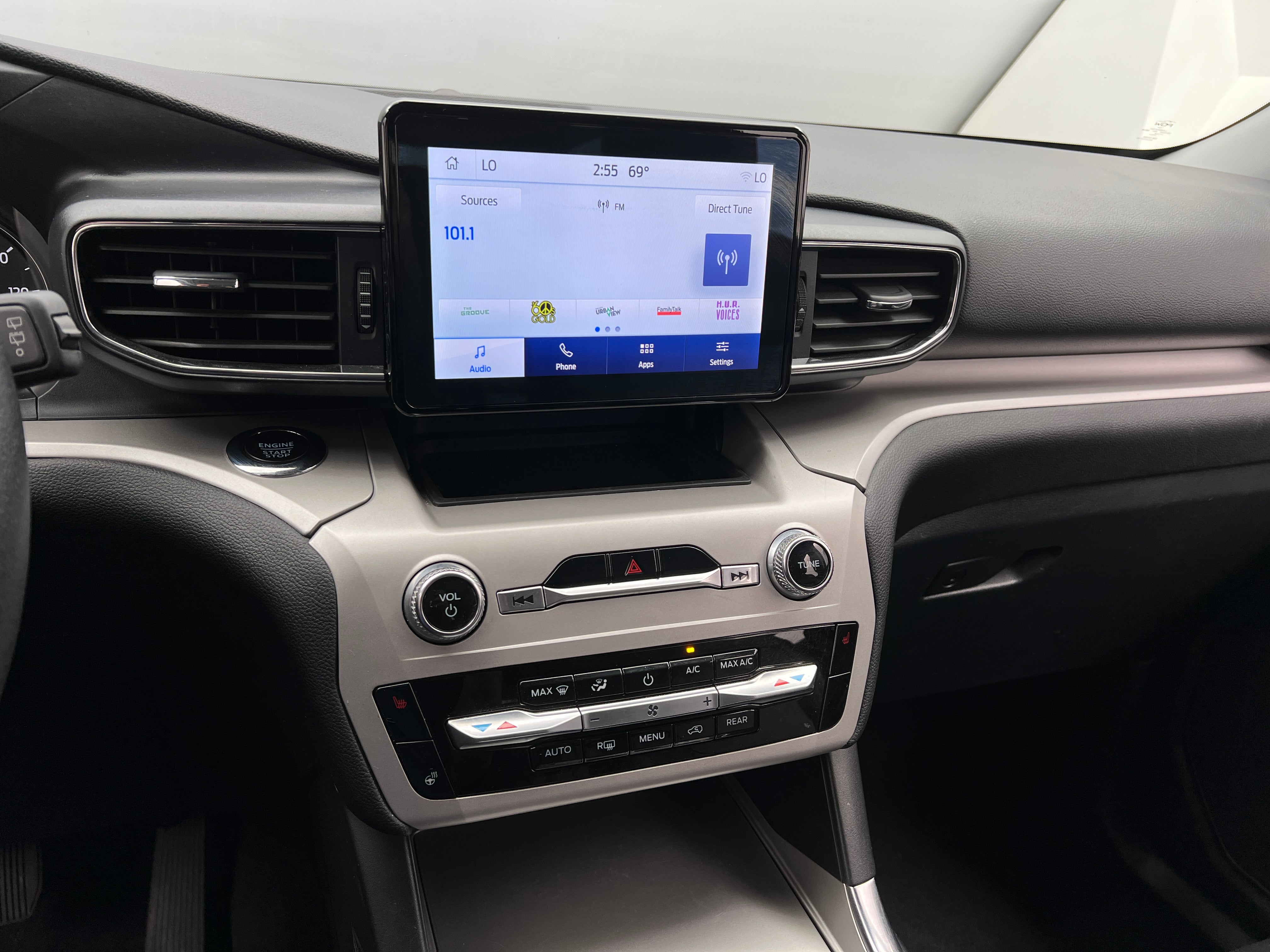 2024 Ford Explorer XLT 3