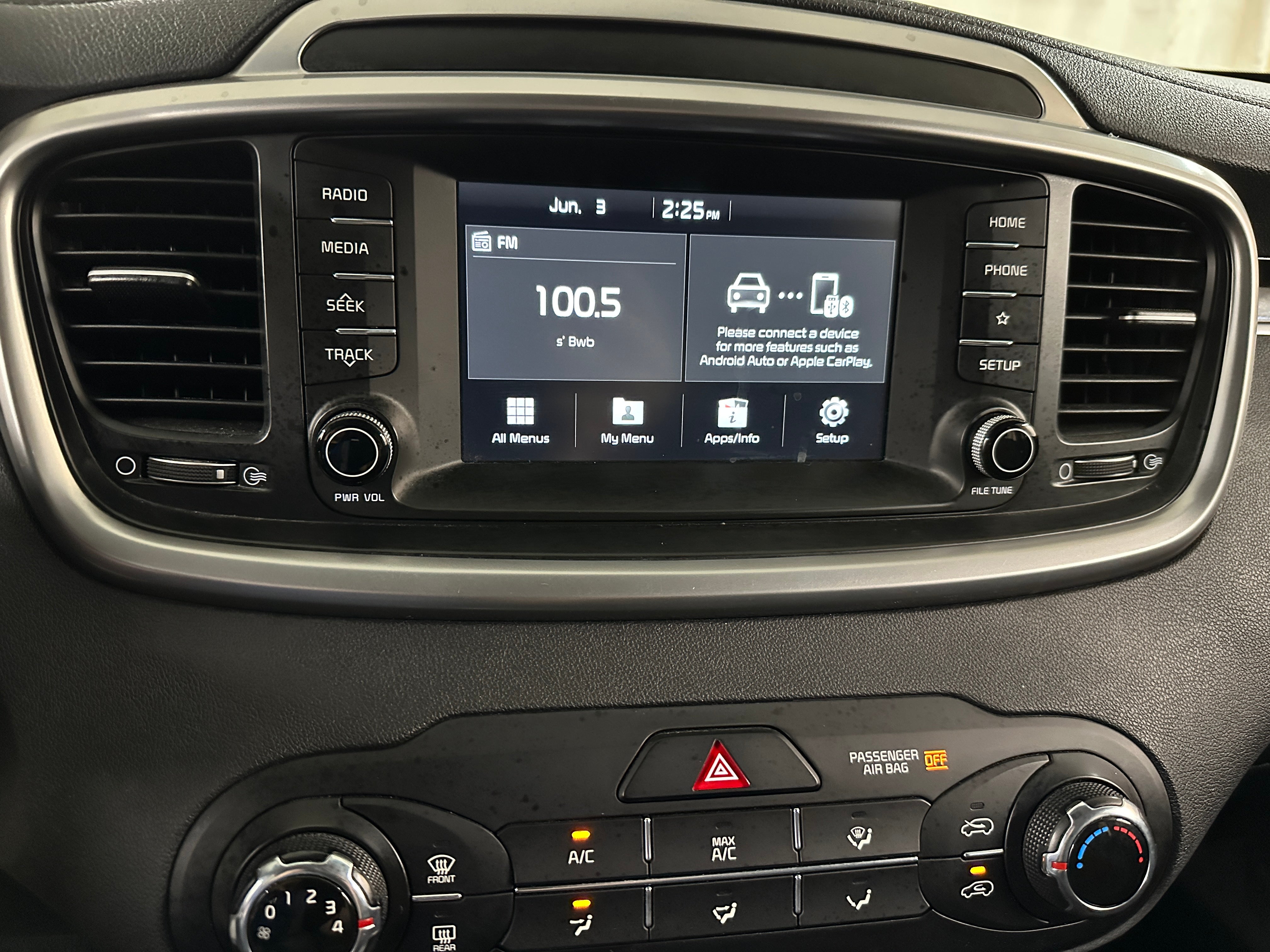 2019 Kia Sorento LX 4