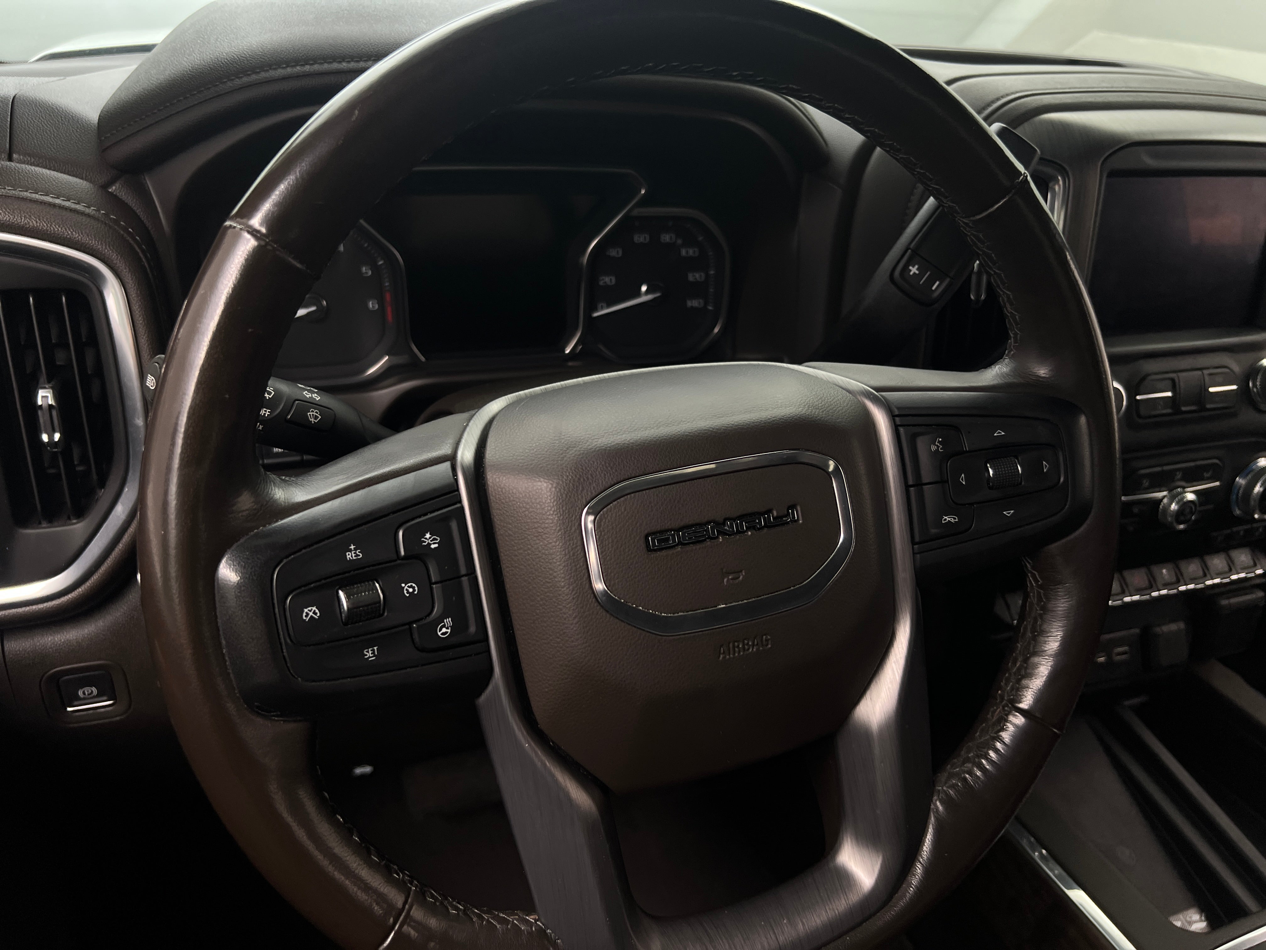 2020 GMC Sierra 1500 Denali 5
