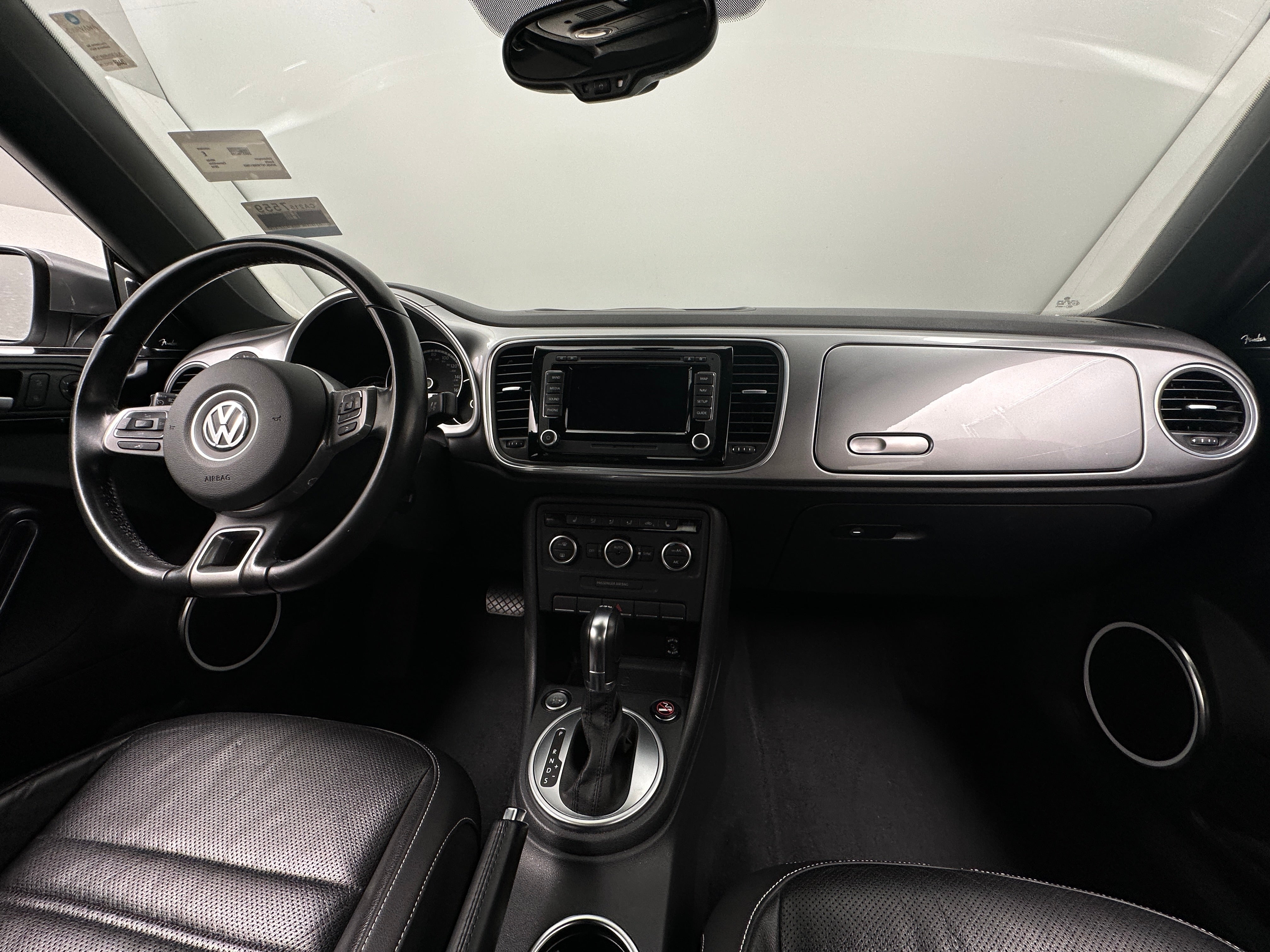 2014 Volkswagen Beetle  3