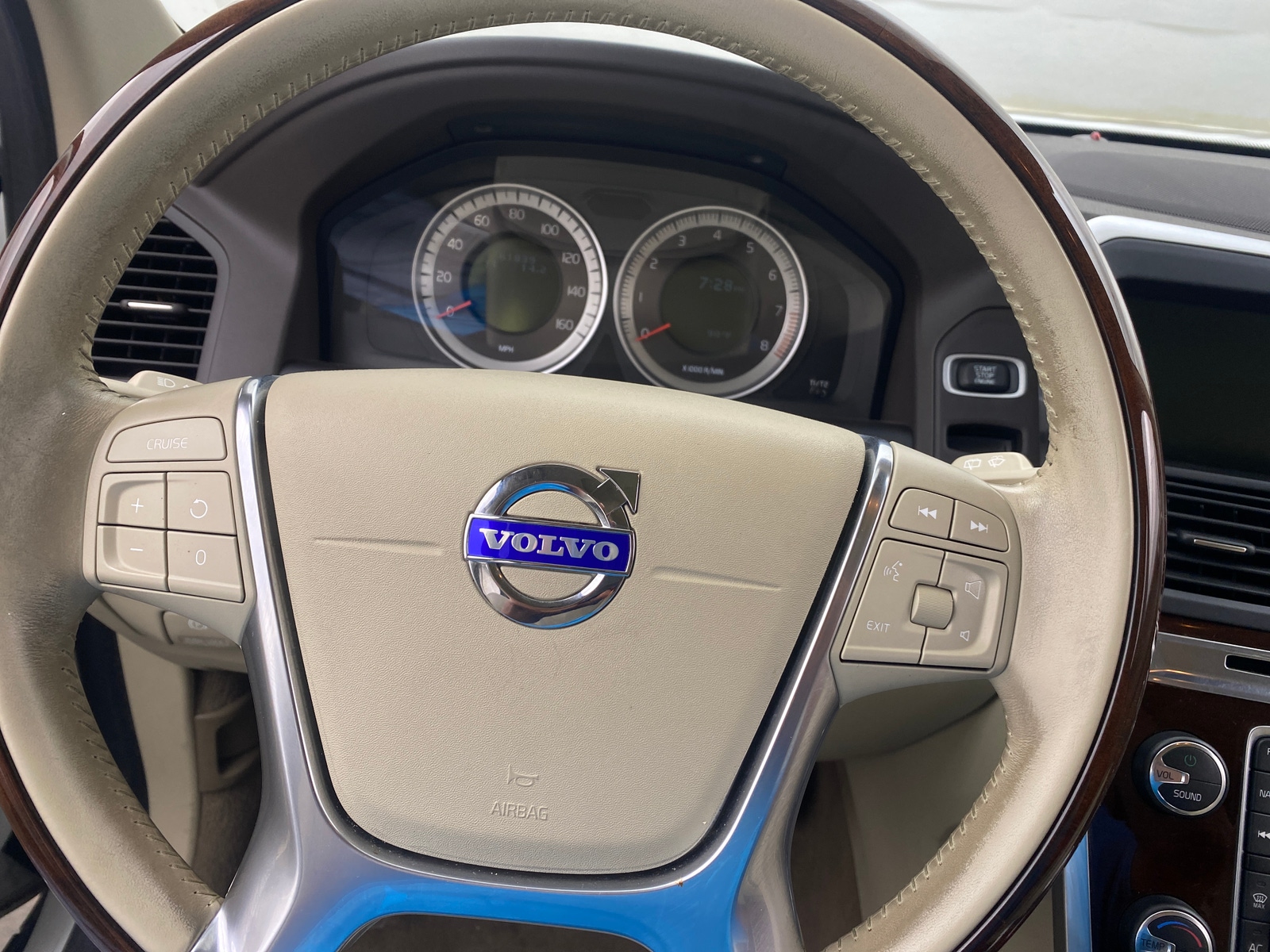 Thumbnail: 2013 Volvo XC60 - 5