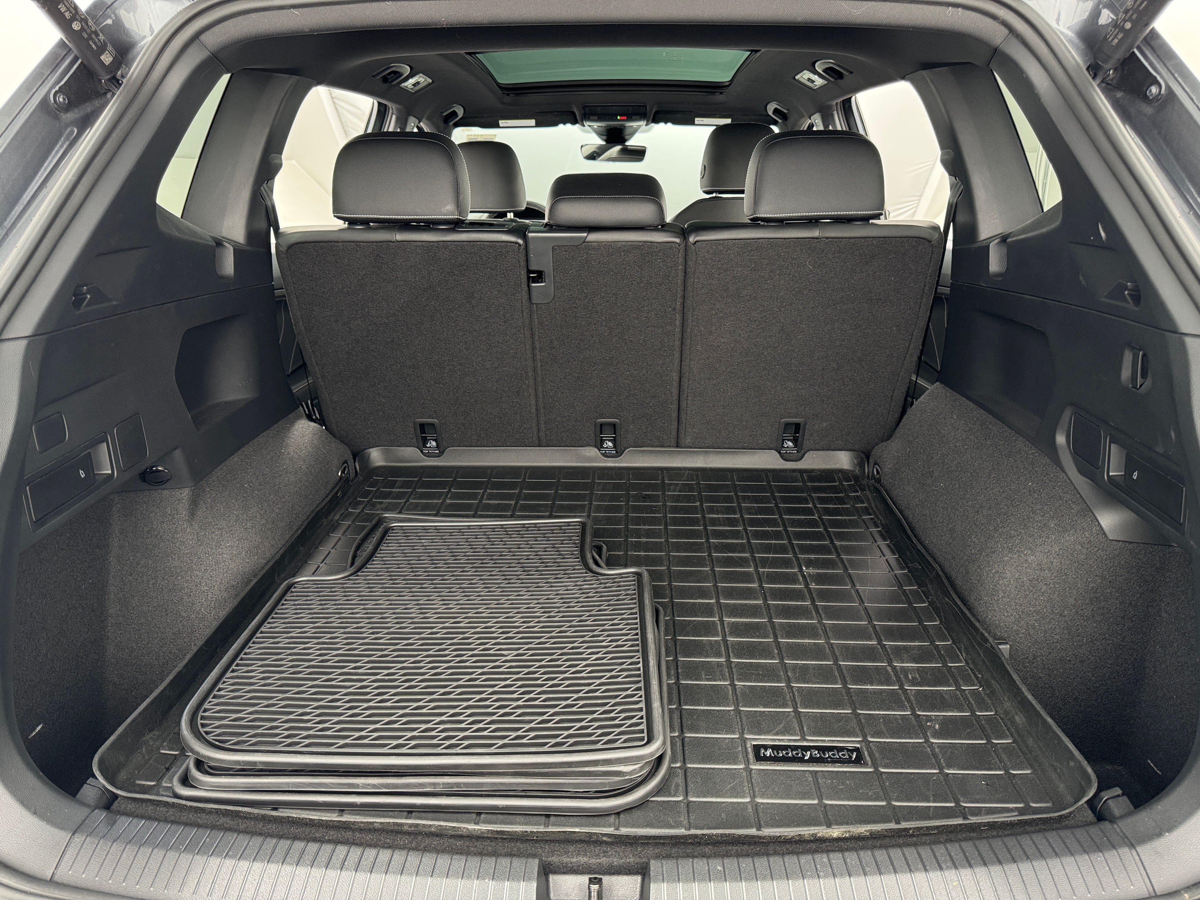 2023 Volkswagen Tiguan SE R-Line Black 6