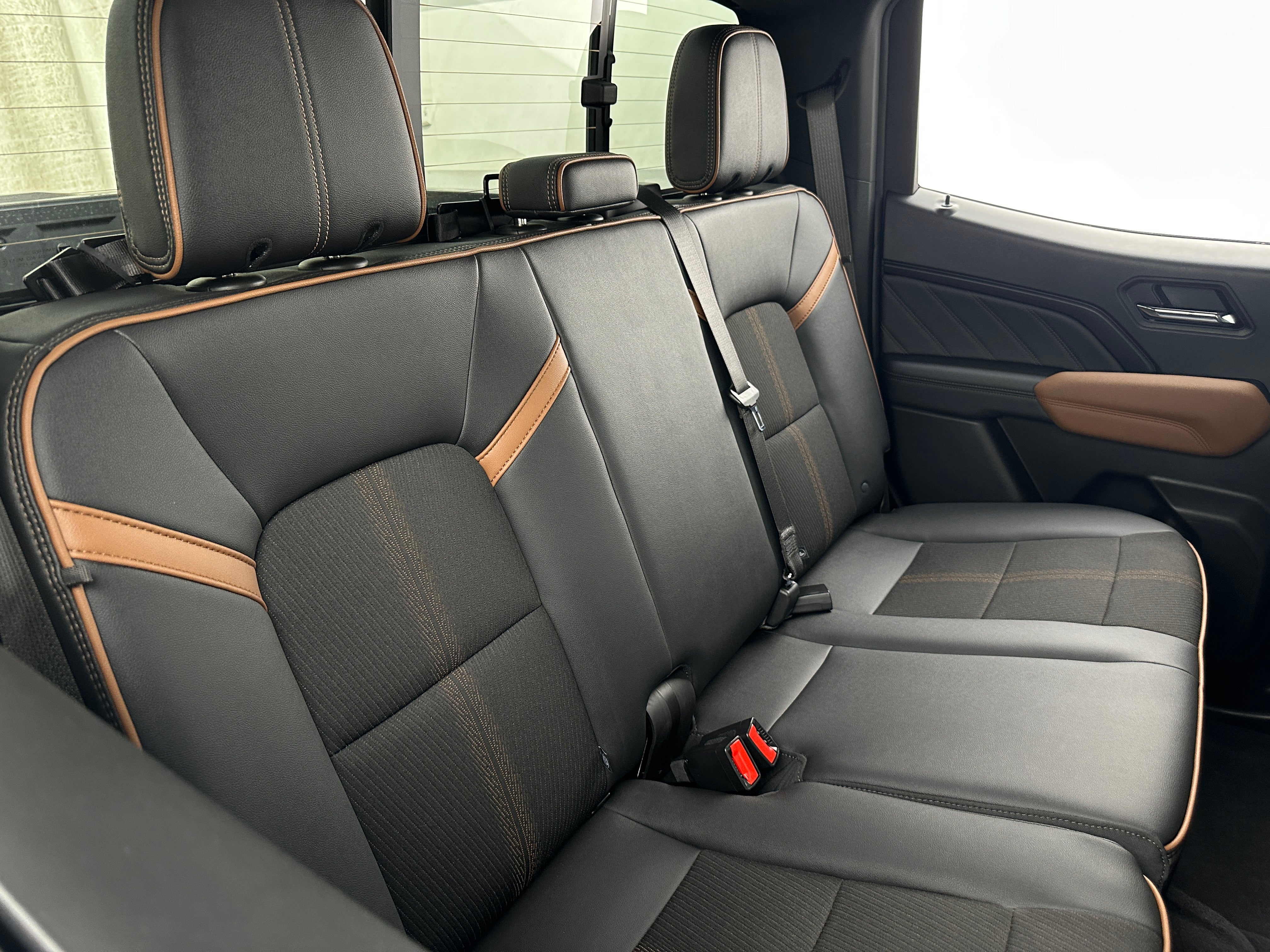 2024 GMC Canyon AT4 6