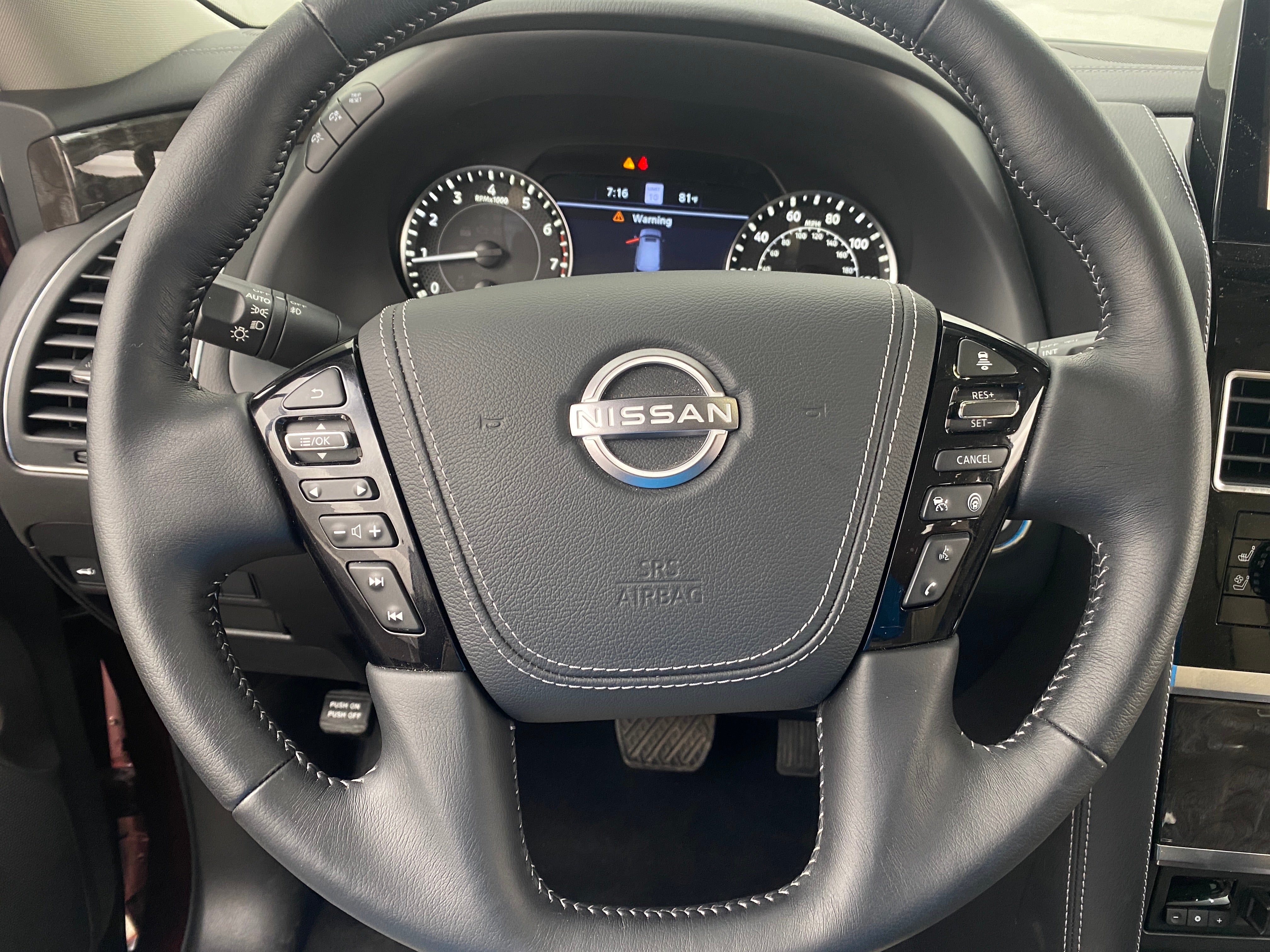 2024 Nissan Armada Platinum Edition 4