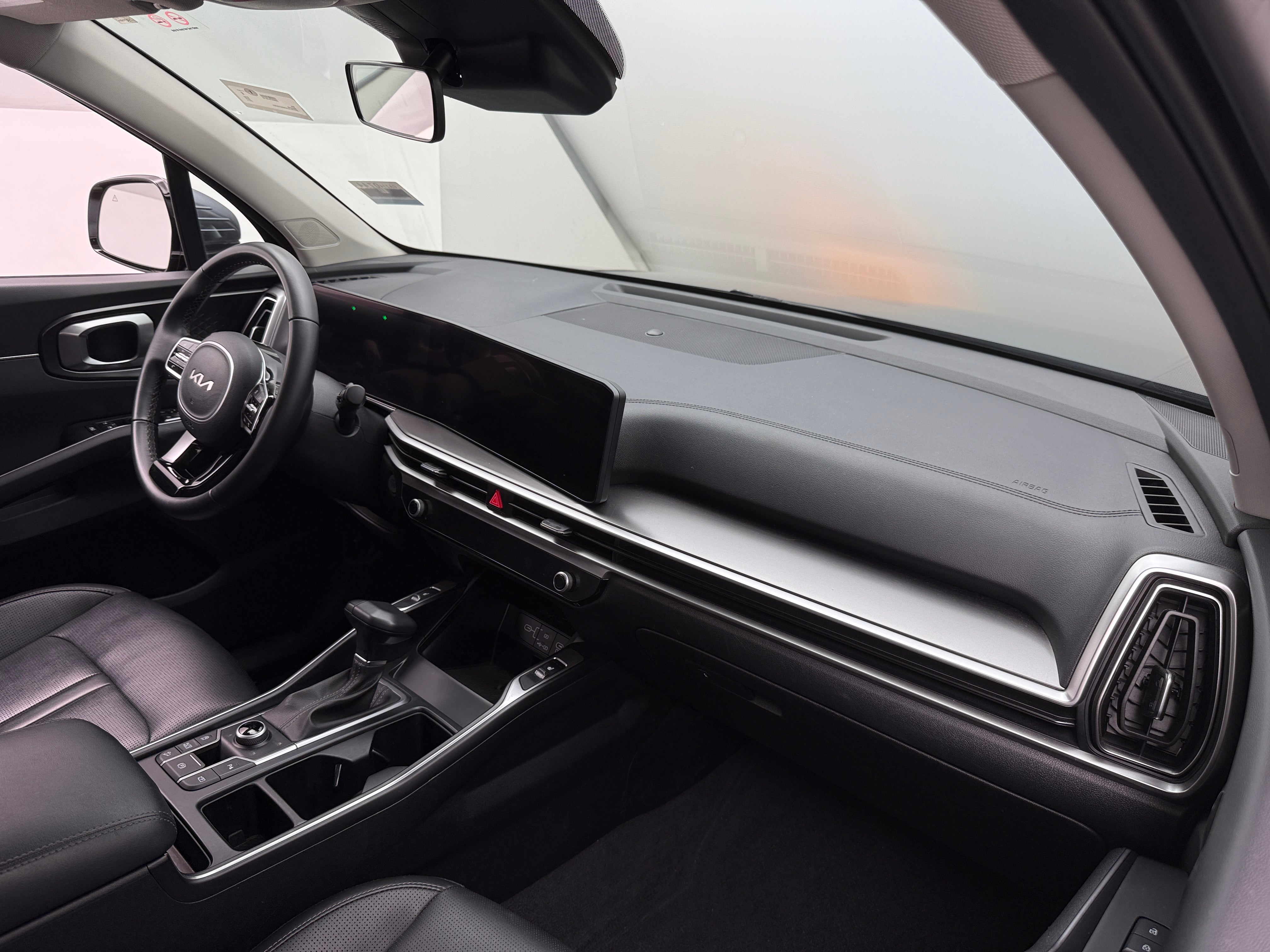 2024 Kia Sorento S 2