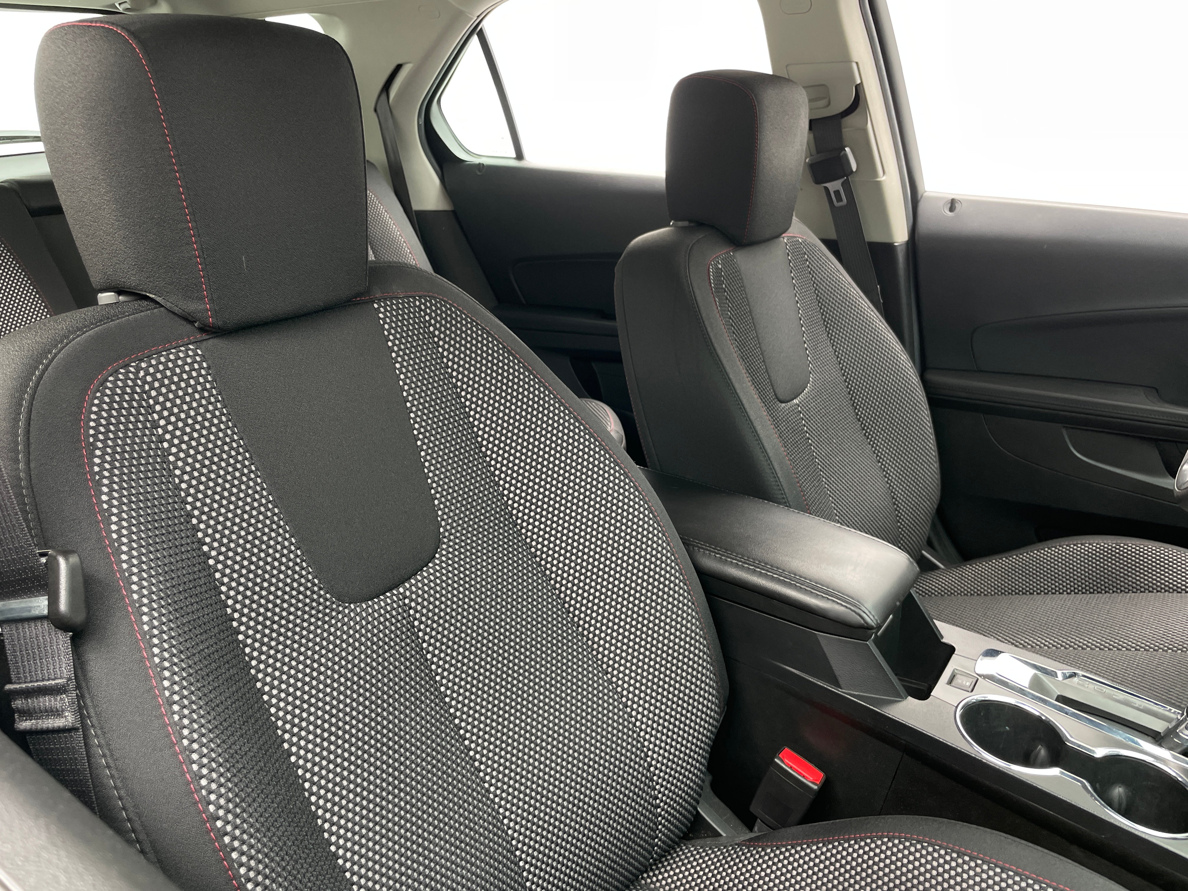 2017 Chevrolet Equinox LS 2
