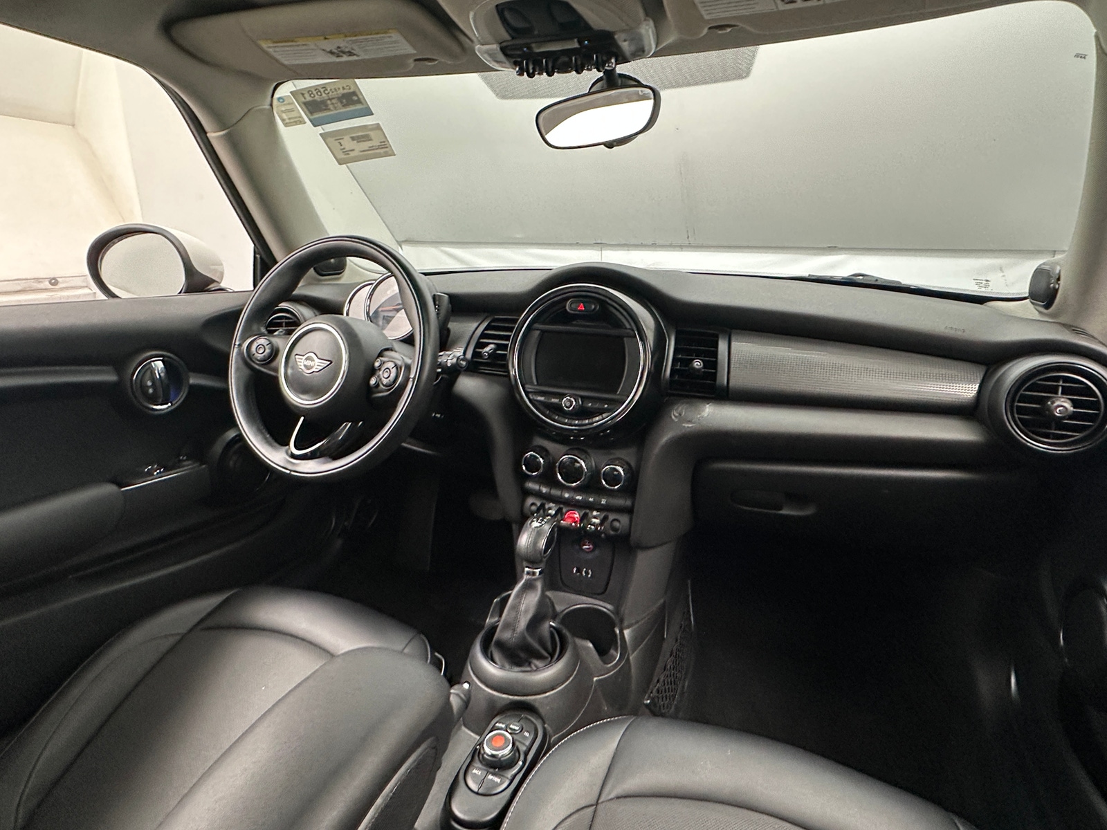 Thumbnail: 2017 MINI Cooper Hardtop - 2
