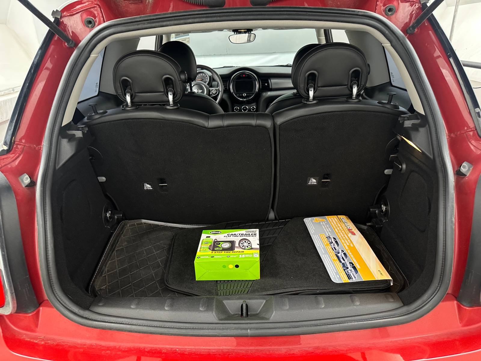 Thumbnail: 2017 MINI Cooper Hardtop - 6