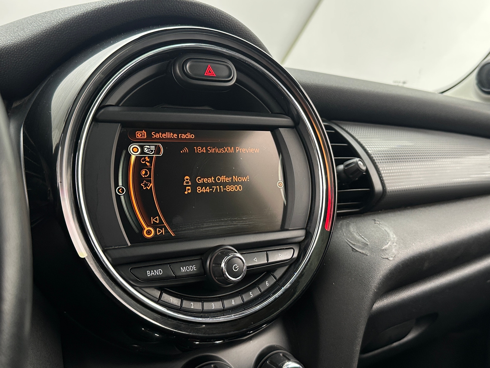 Thumbnail: 2017 MINI Cooper Hardtop - 3