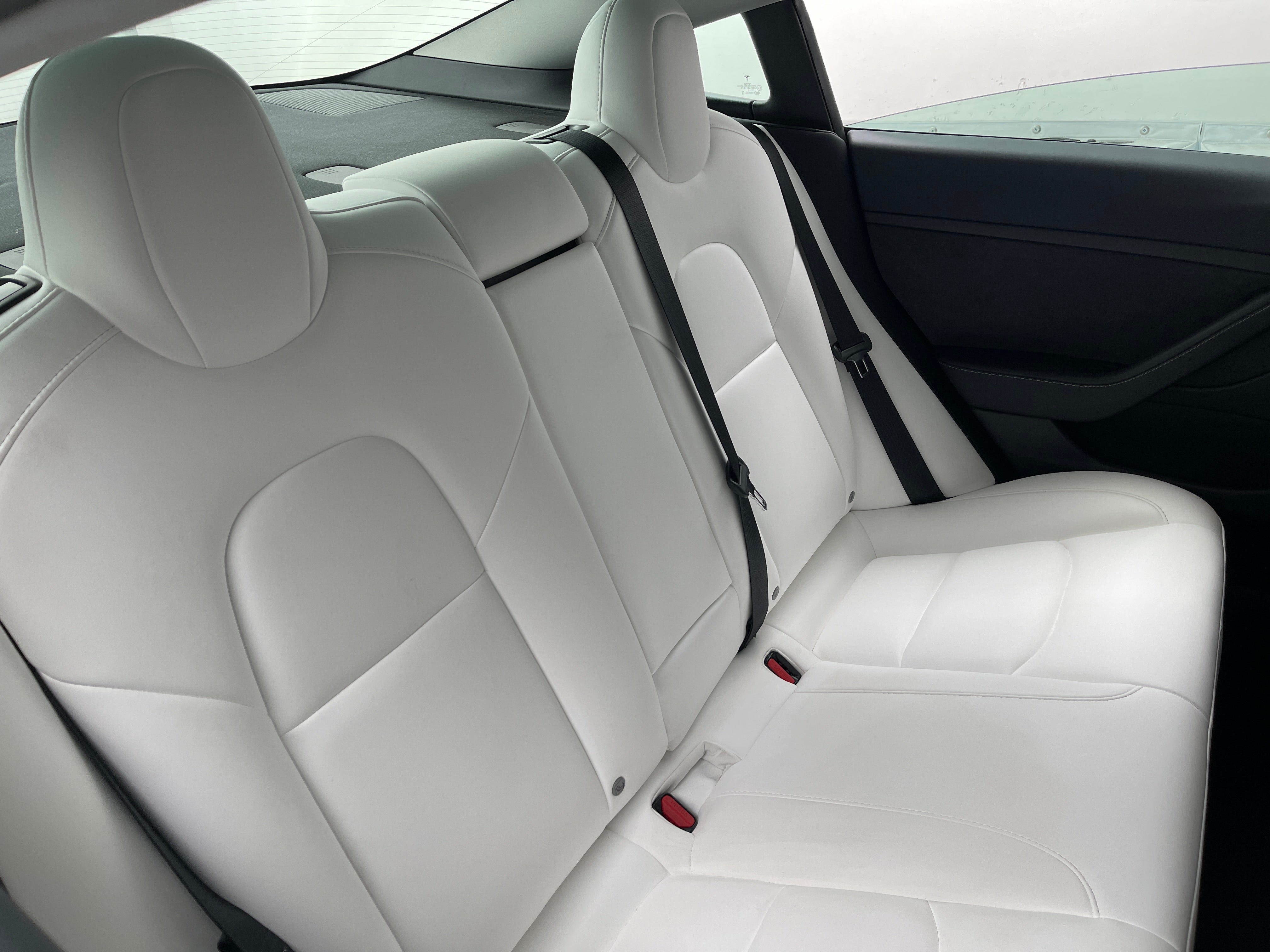 2021 Tesla Model 3 Standard Range 4