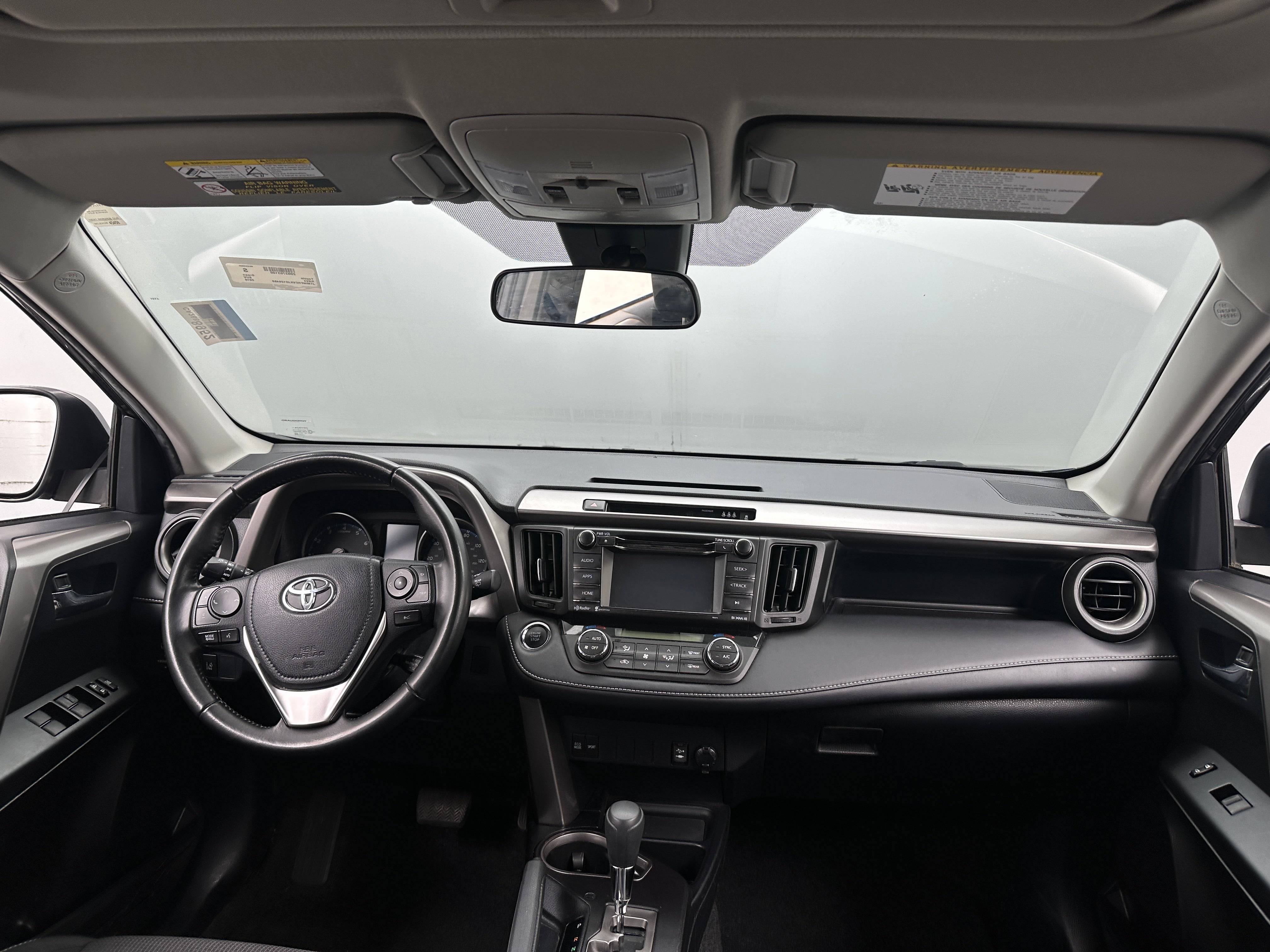 2018 Toyota RAV4 XLE 3