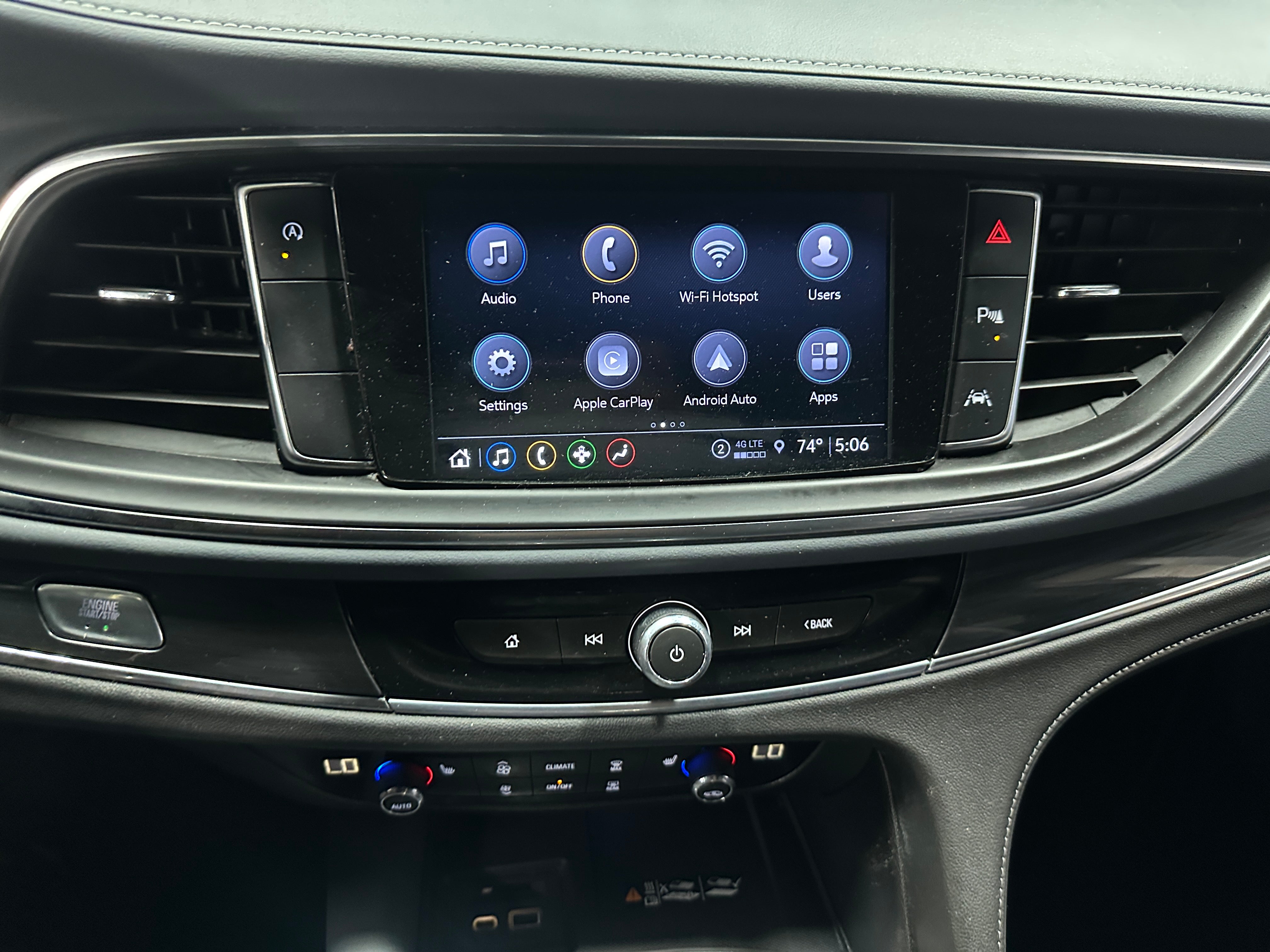 2022 Buick Enclave Essence 3