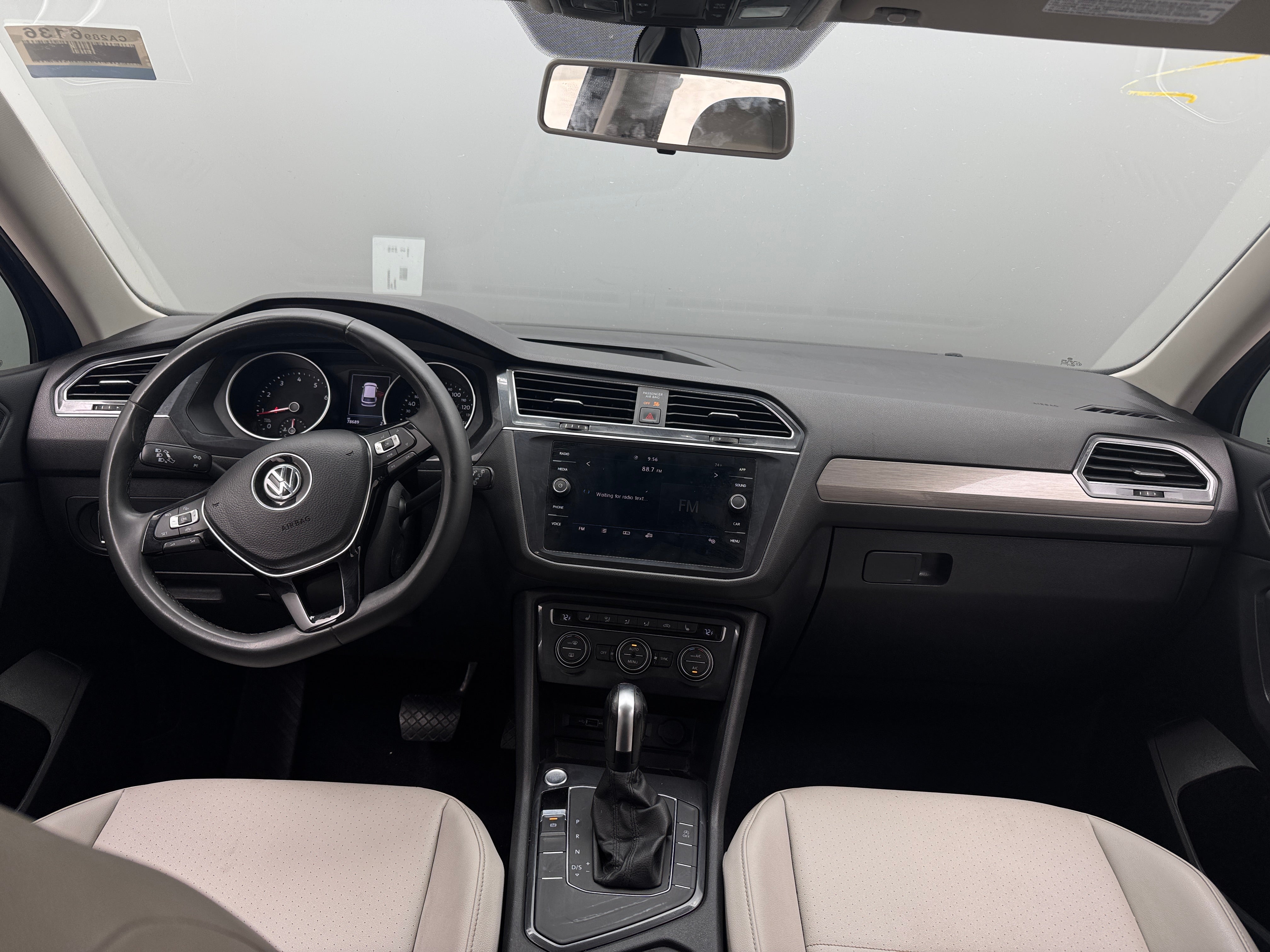 2020 Volkswagen Tiguan SE 2