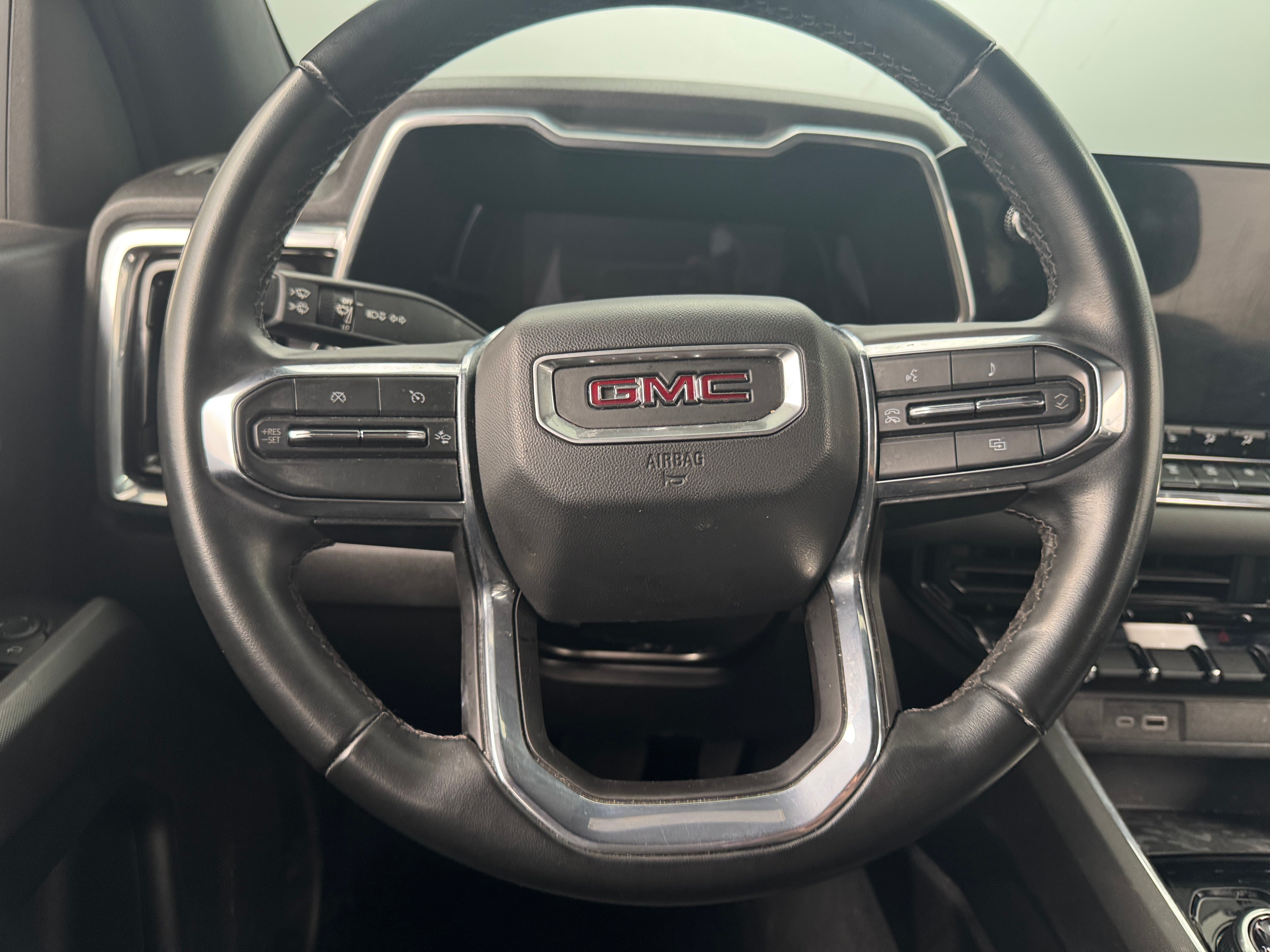 2023 GMC Canyon Elevation 5