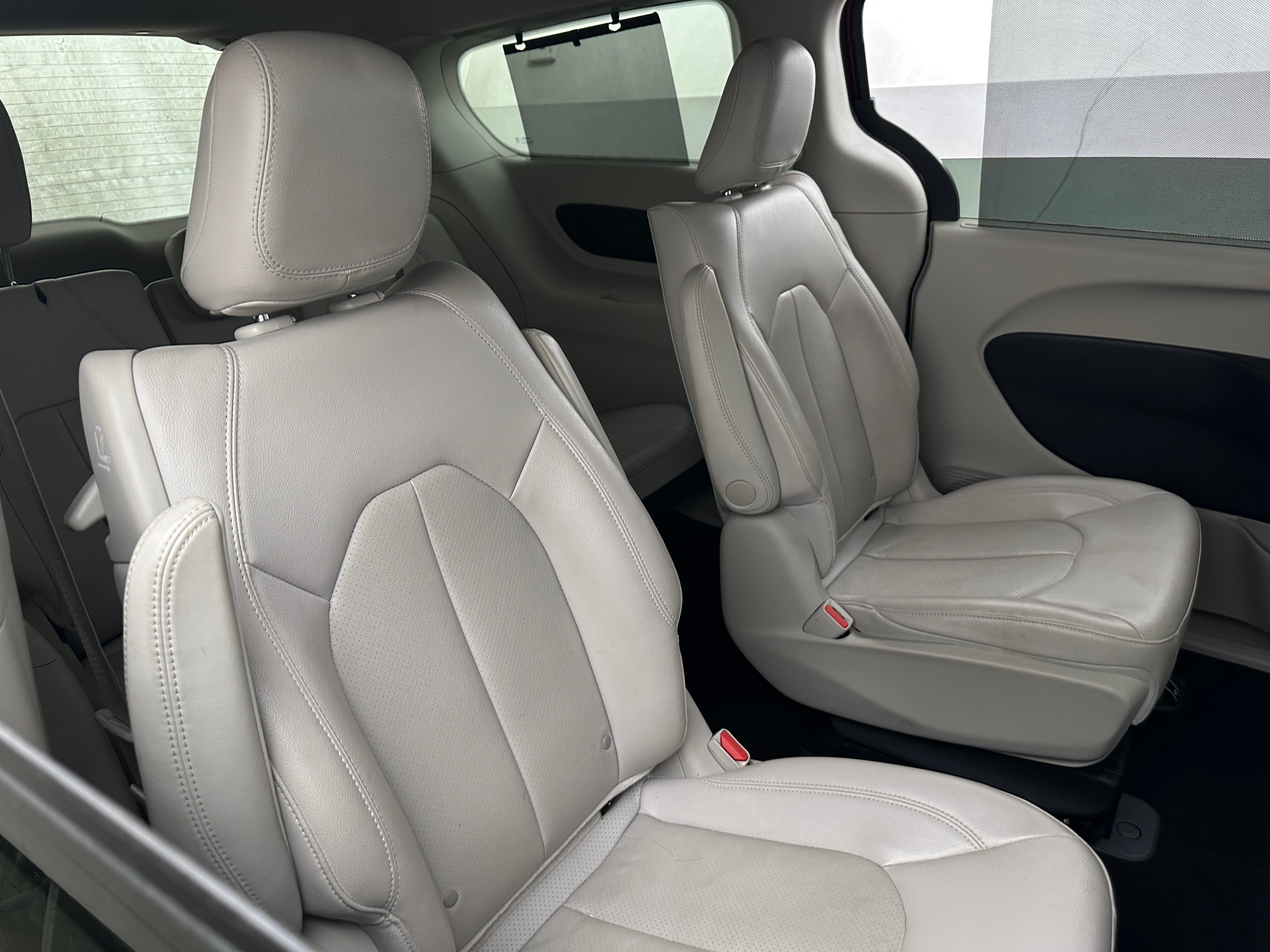 2021 Chrysler Pacifica Hybrid Touring L 5