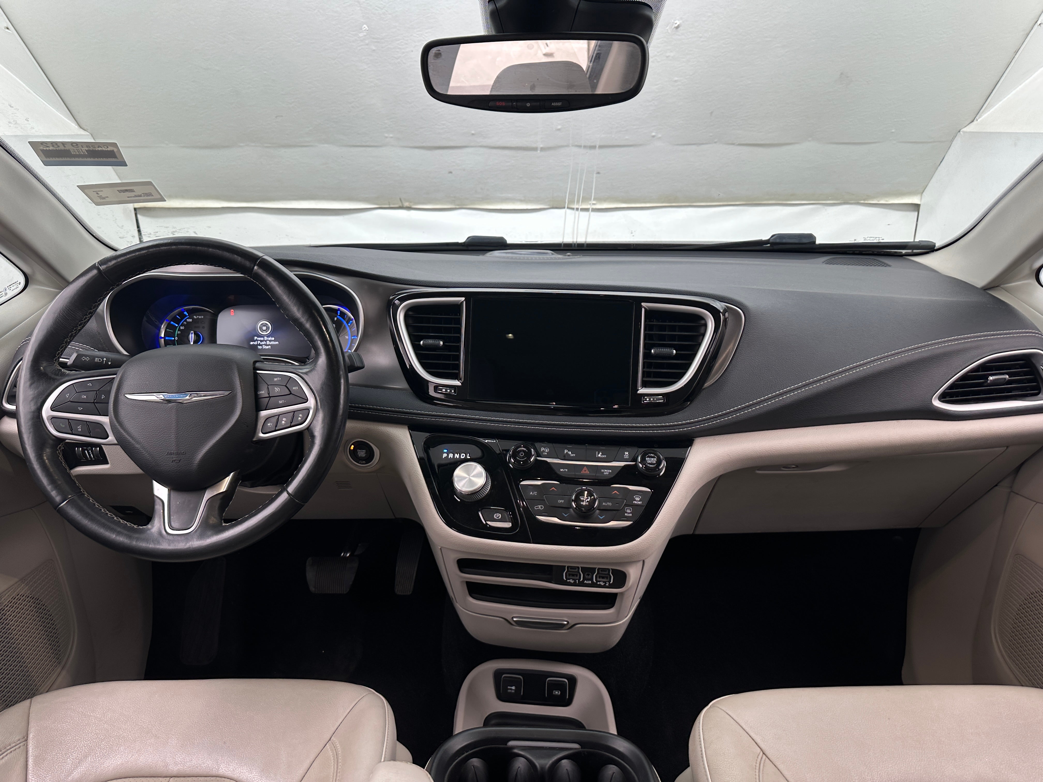 2021 Chrysler Pacifica Hybrid Touring L 2