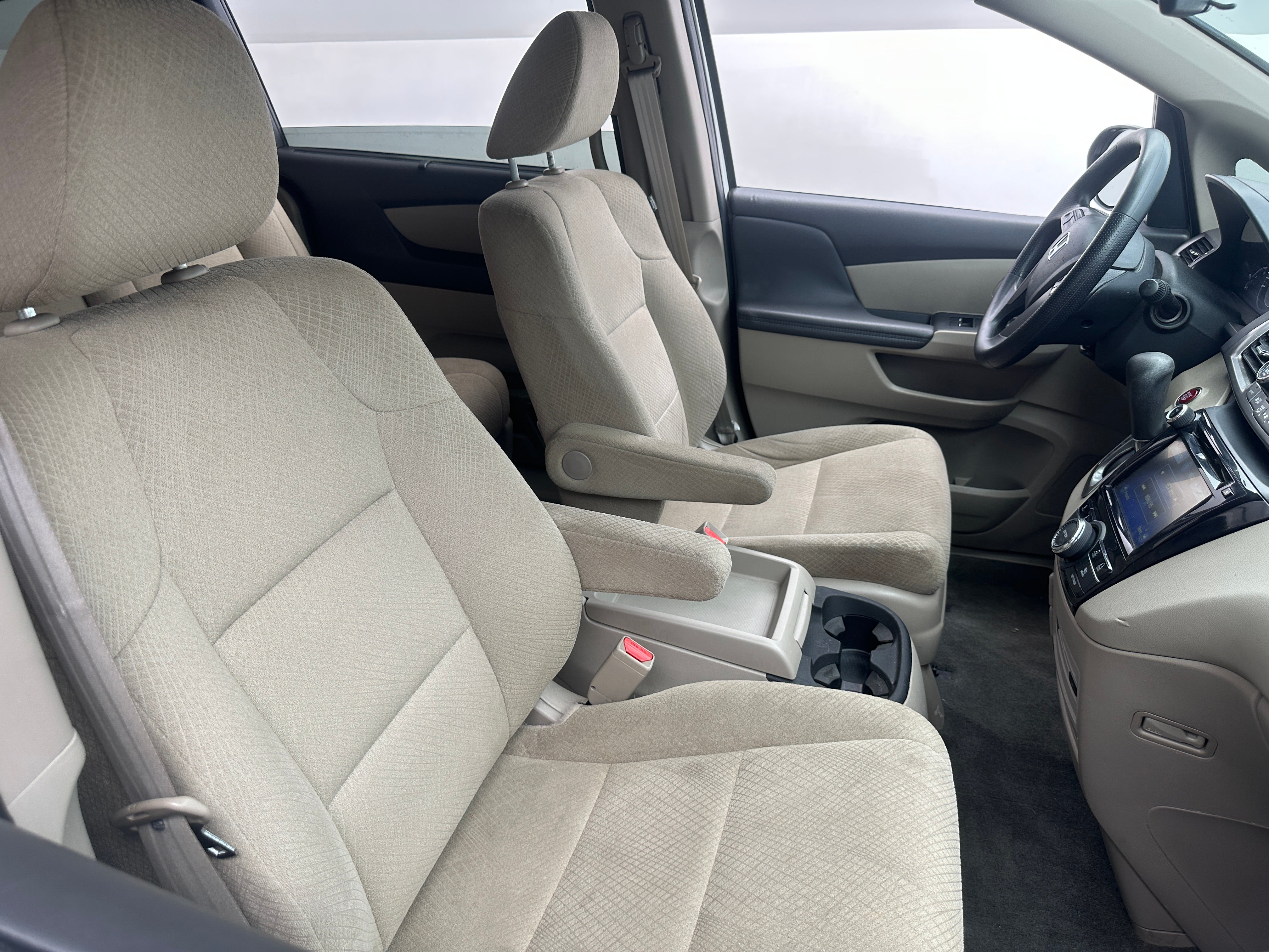 2016 Honda Odyssey SE 2
