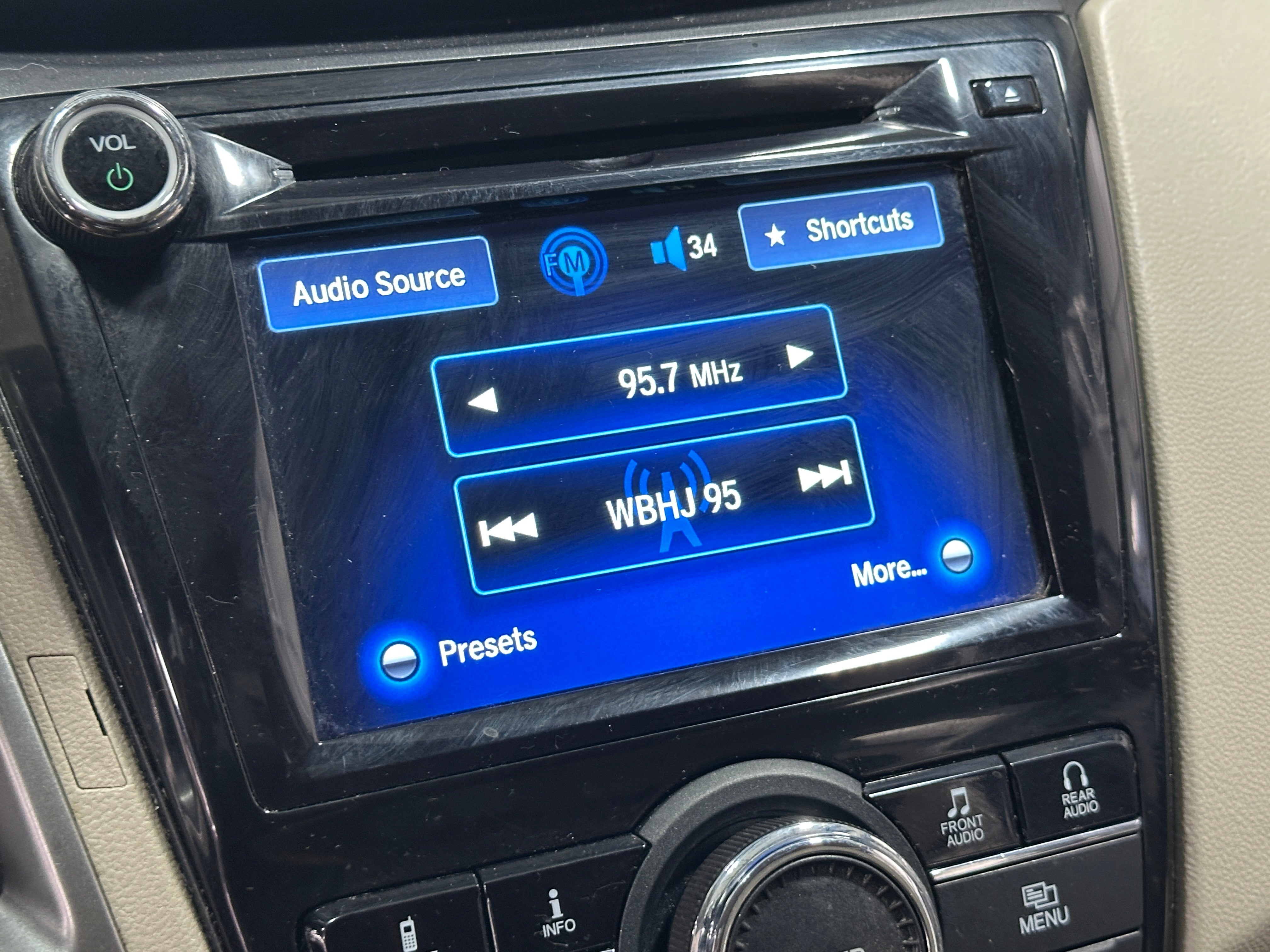 2016 Honda Odyssey SE 4