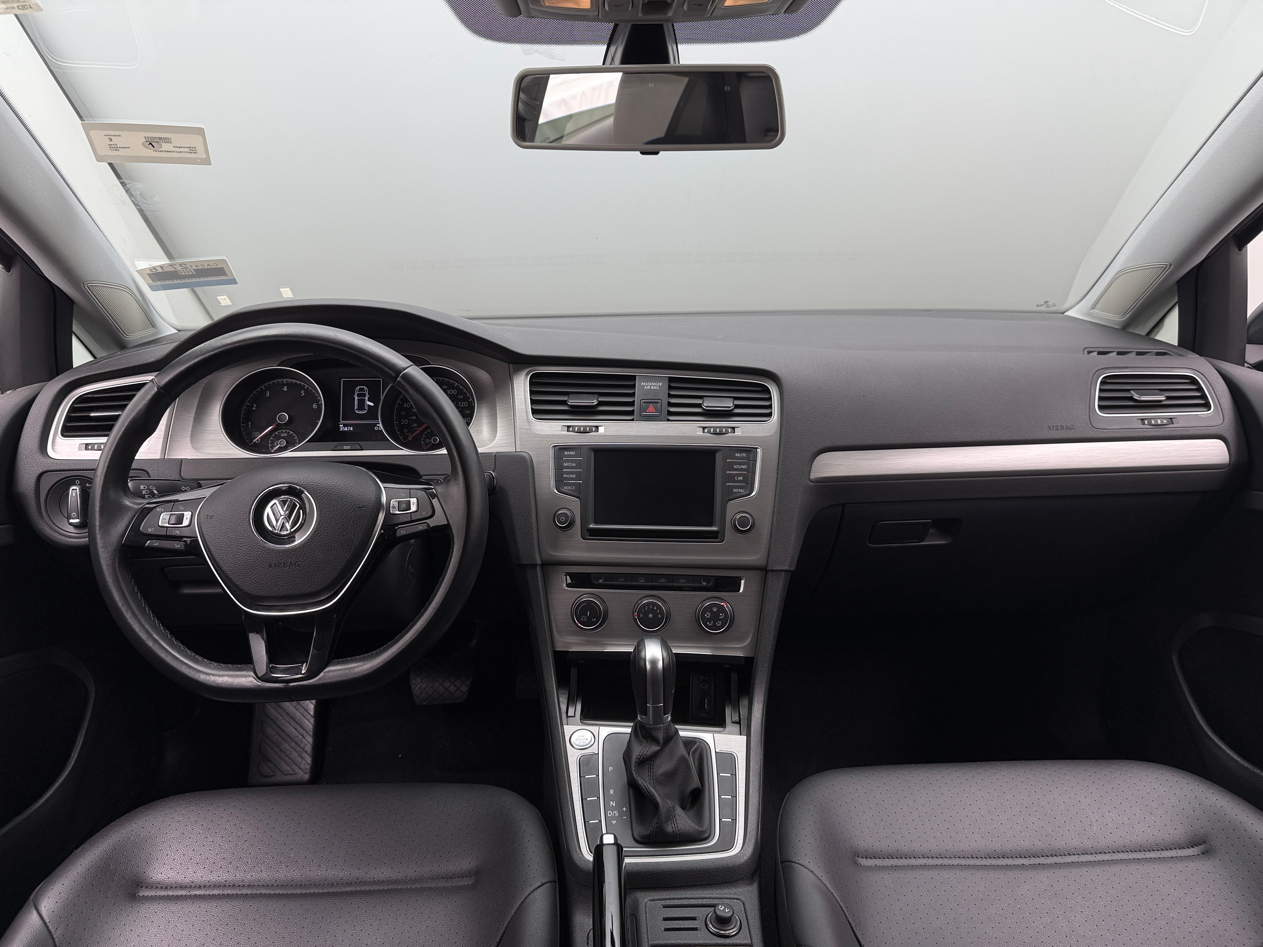 2017 Volkswagen Golf Wolfsburg Edition 3