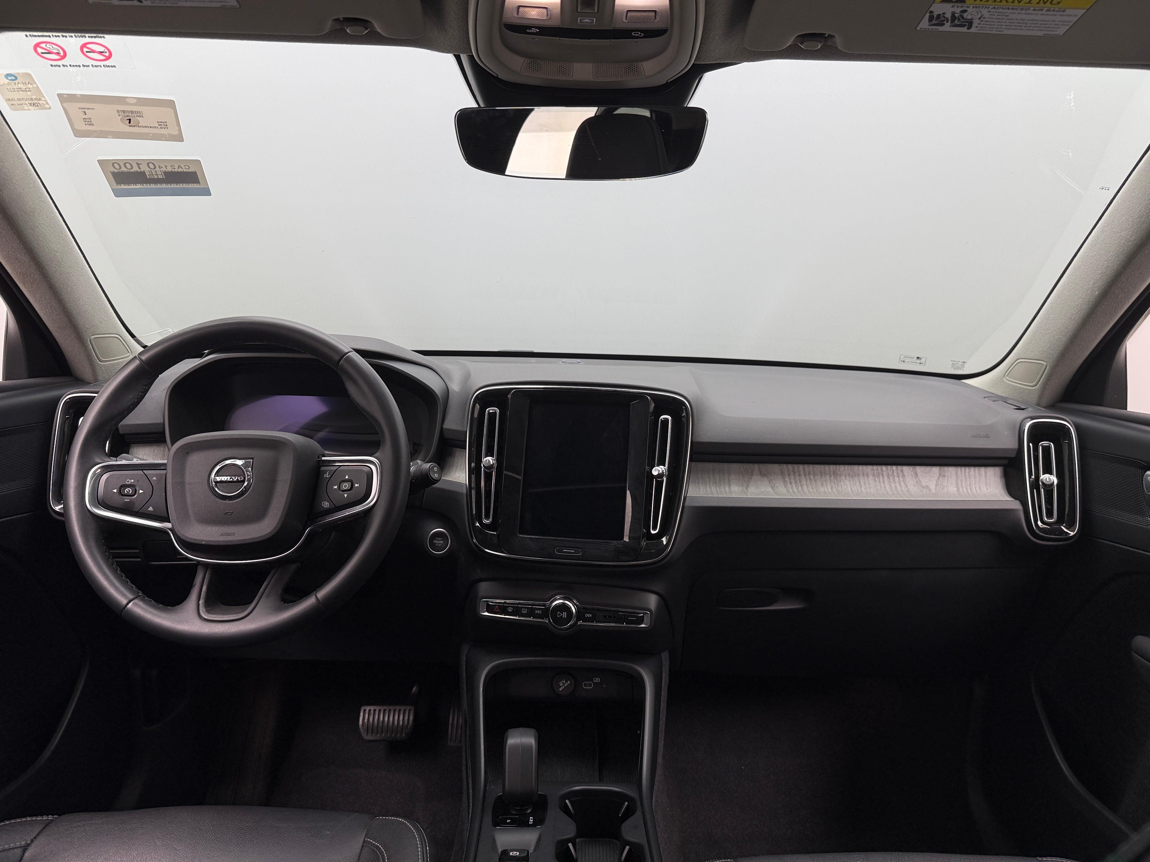 2024 Volvo XC40 B5 Core 3