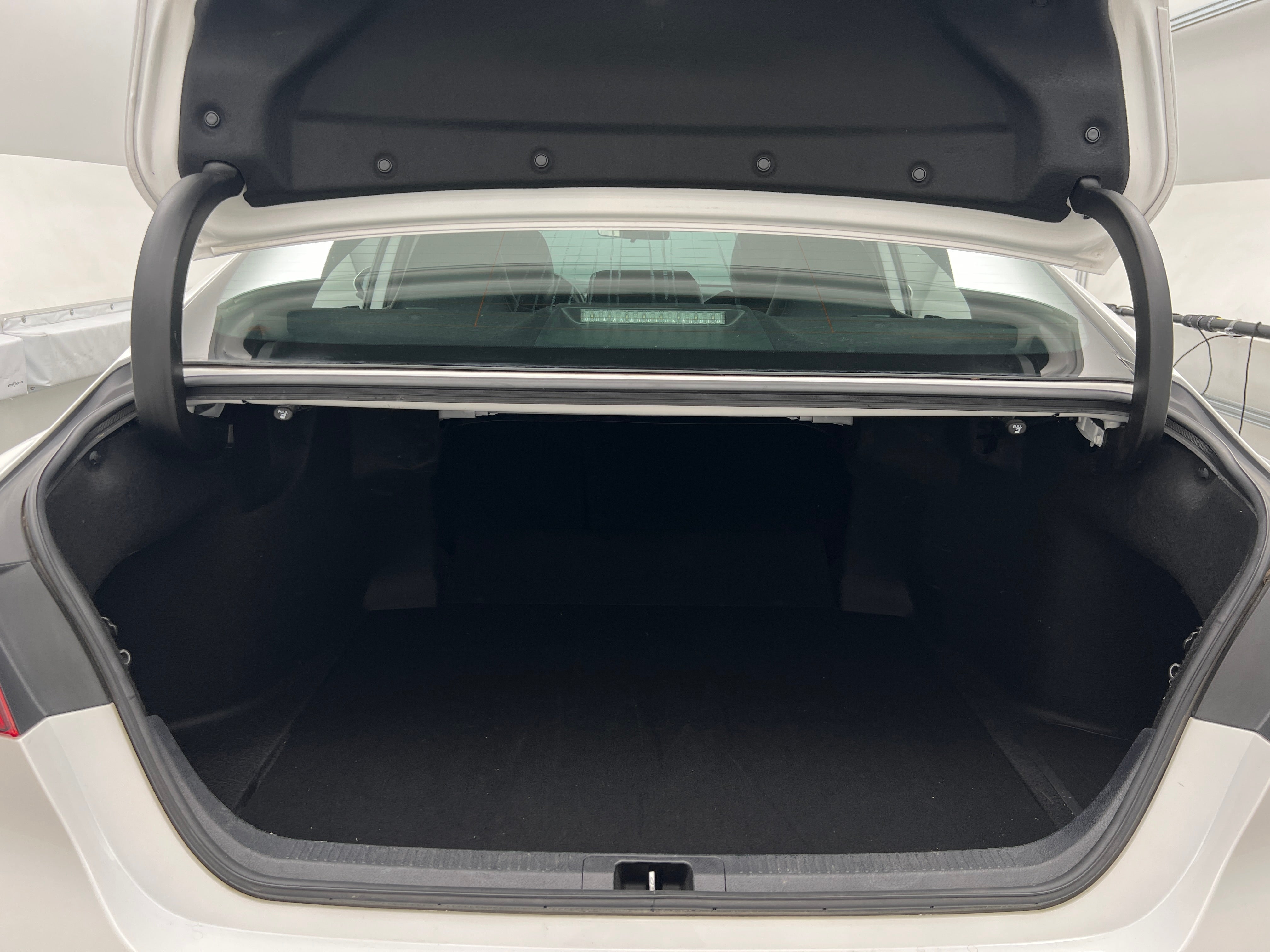 2020 Toyota Camry LE 7