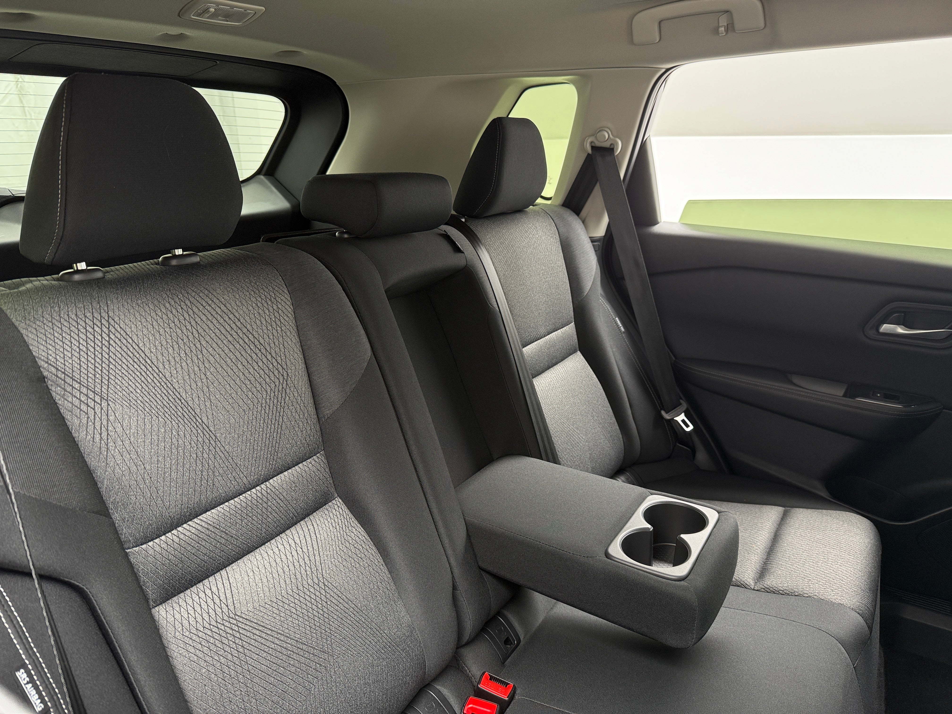 2024 Nissan Rogue SV 6