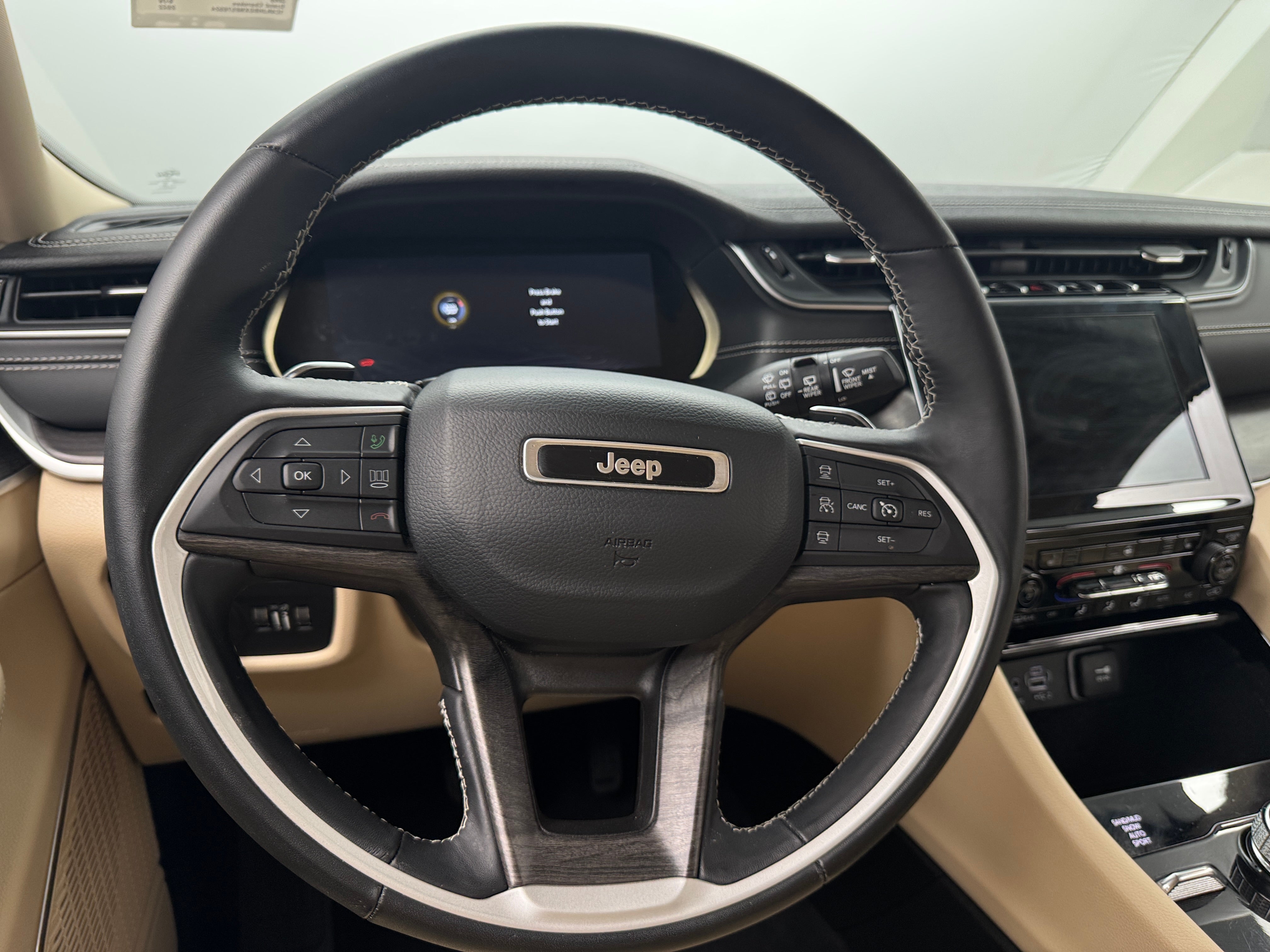 2022 Jeep Grand Cherokee Limited Edition 4