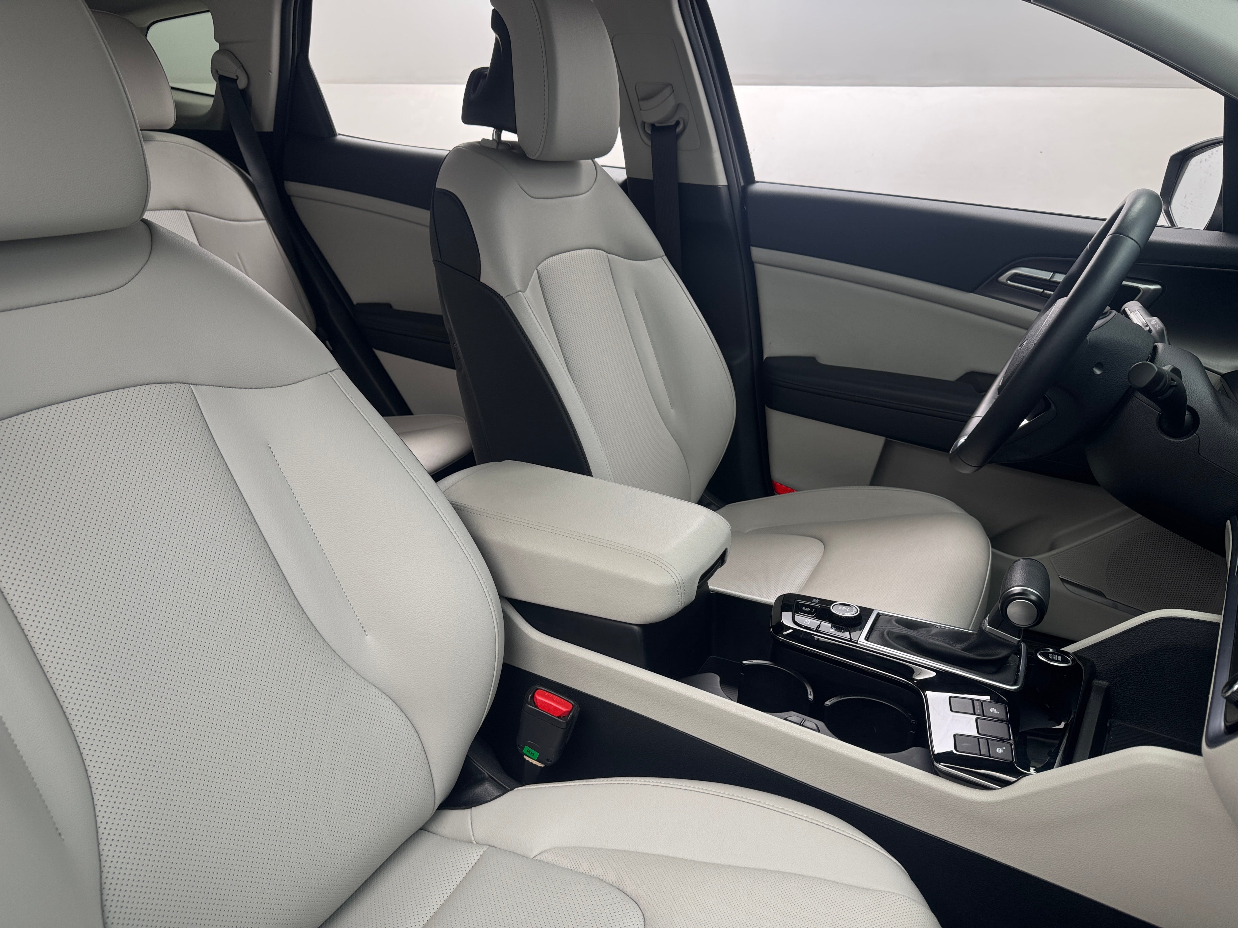 Thumbnail: 2024 Kia Sportage - 2