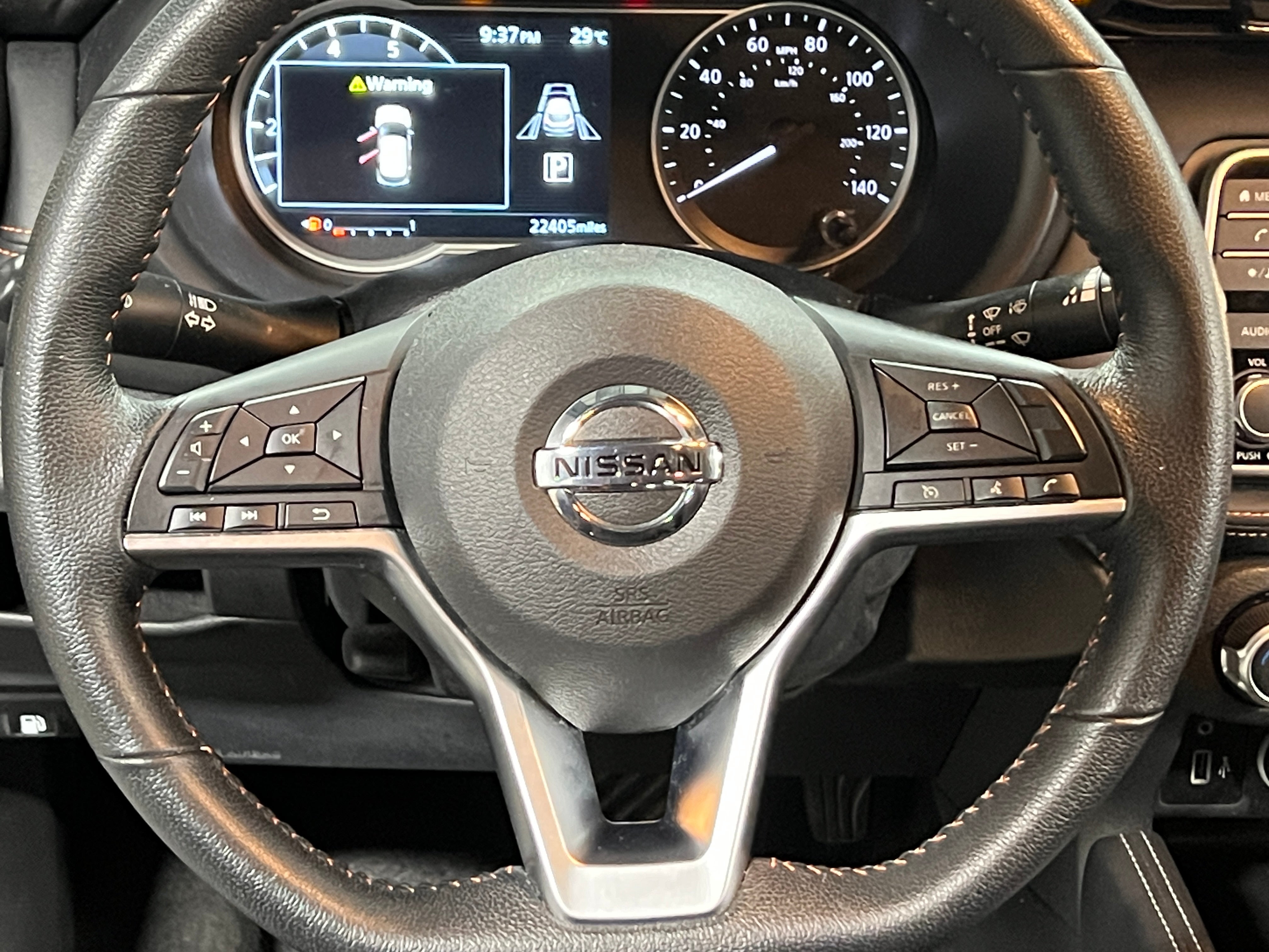 2020 Nissan Kicks SR 5
