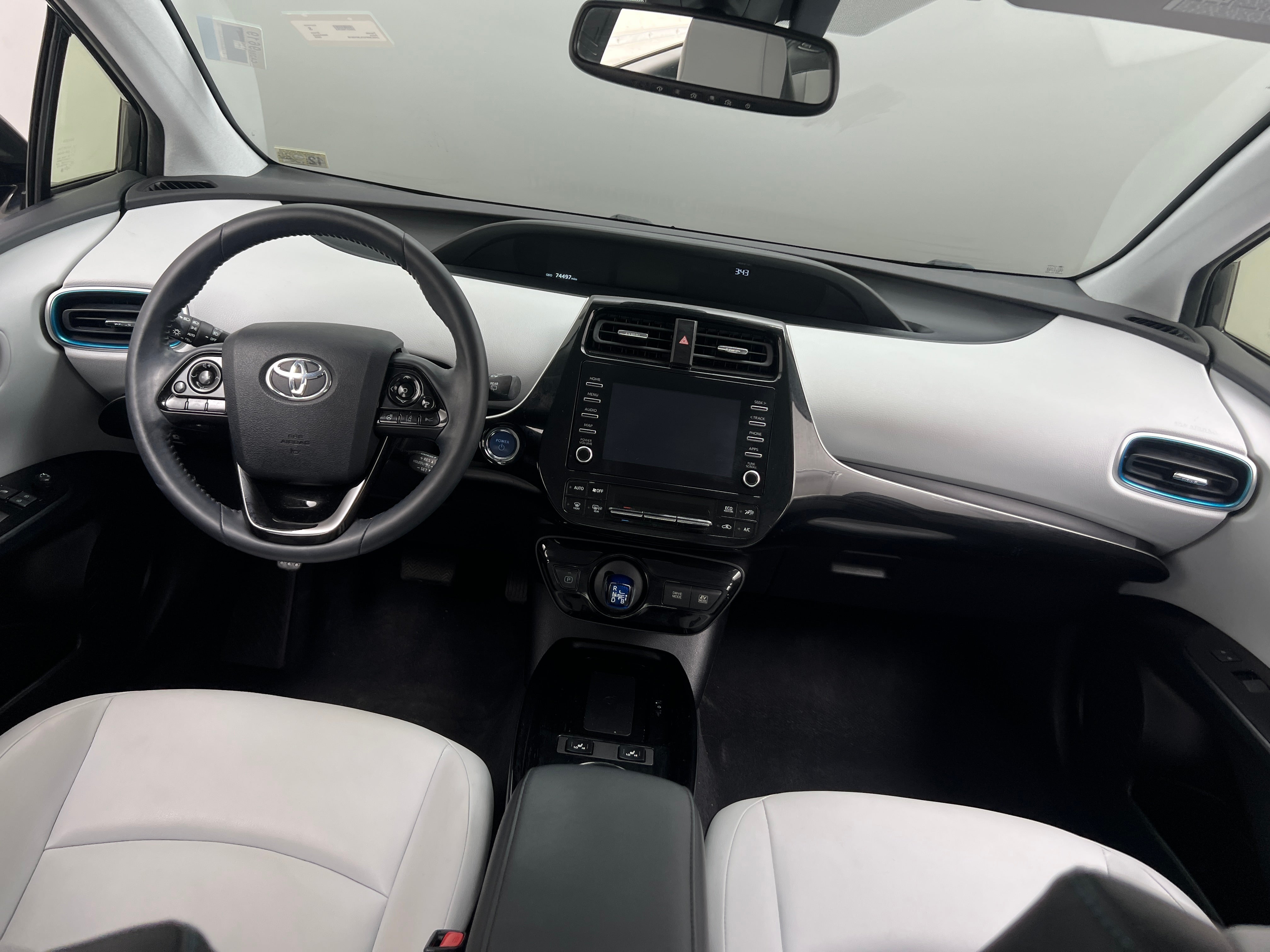 2020 Toyota Prius XLE 2