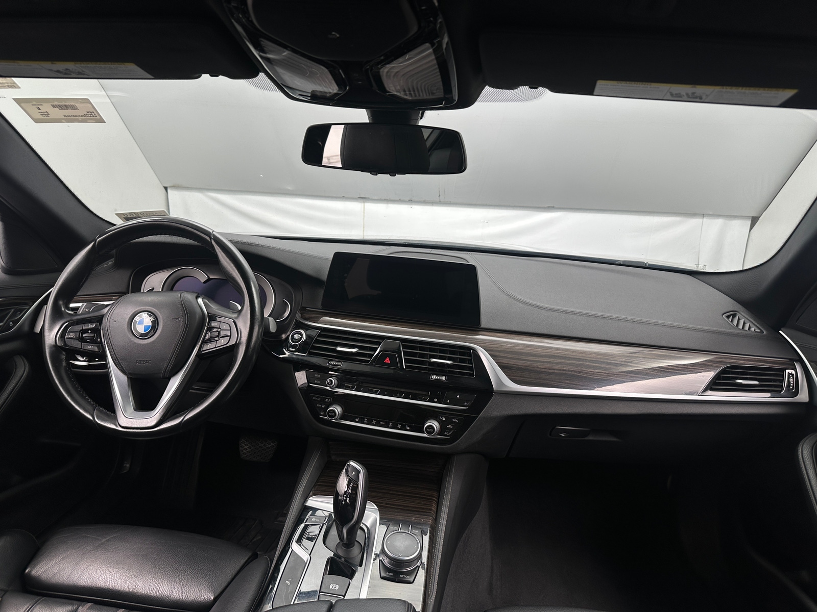 Thumbnail: 2017 BMW 5 Series - 2
