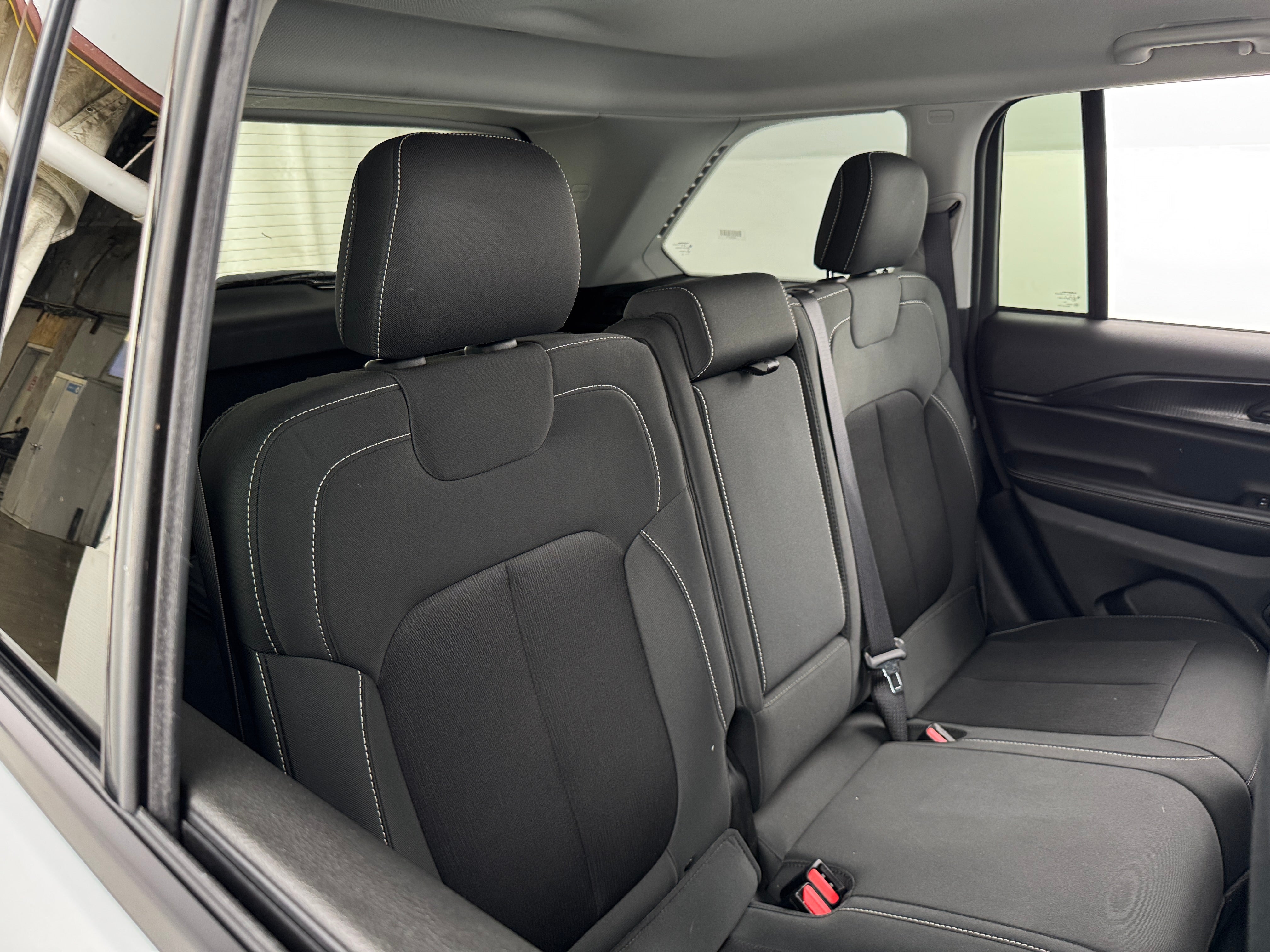 2023 Jeep Grand Cherokee Laredo 6