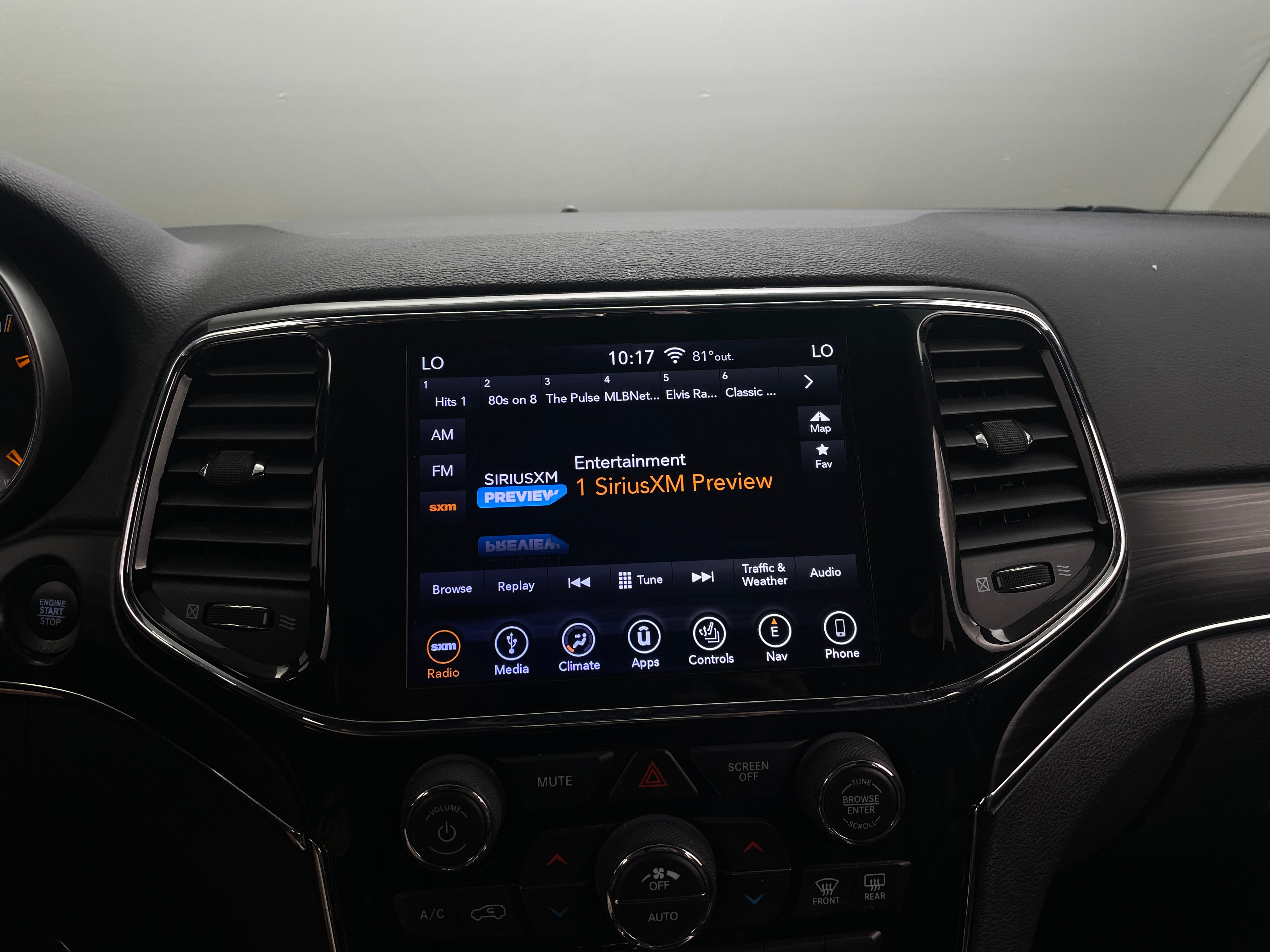 2019 Jeep Grand Cherokee Limited Edition 3