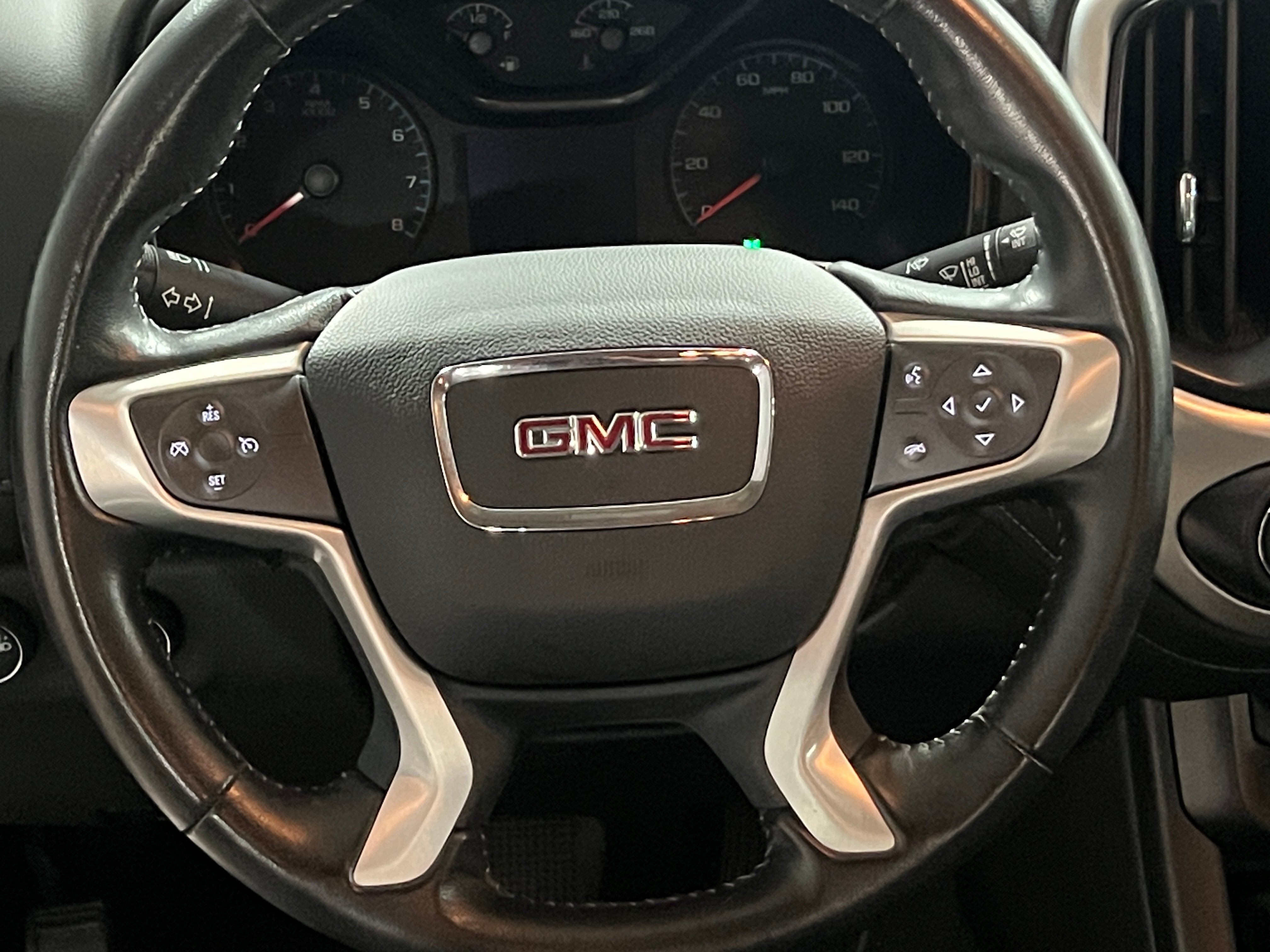 2022 GMC Canyon Elevation 5