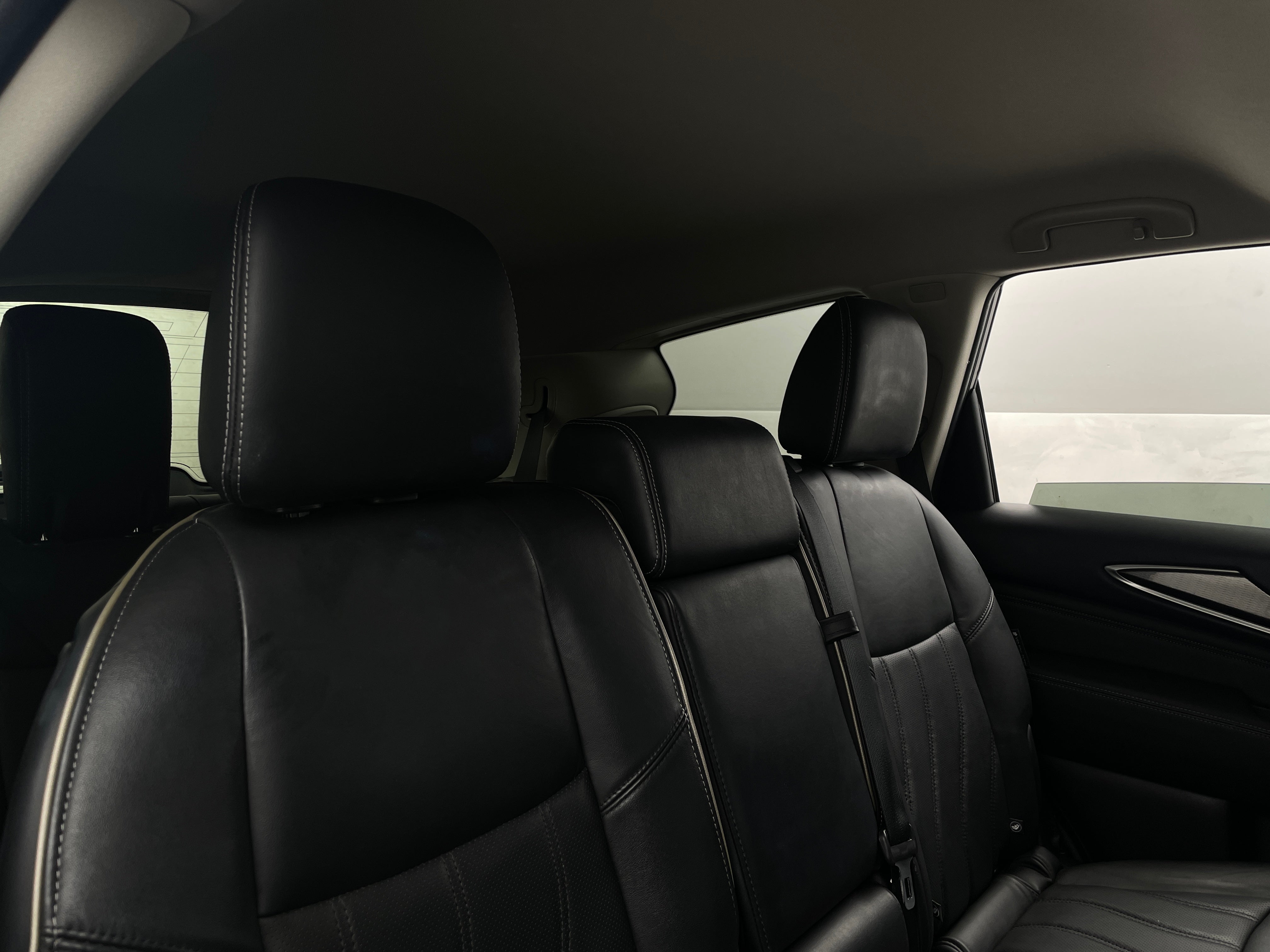2019 INFINITI QX60 Luxe 5