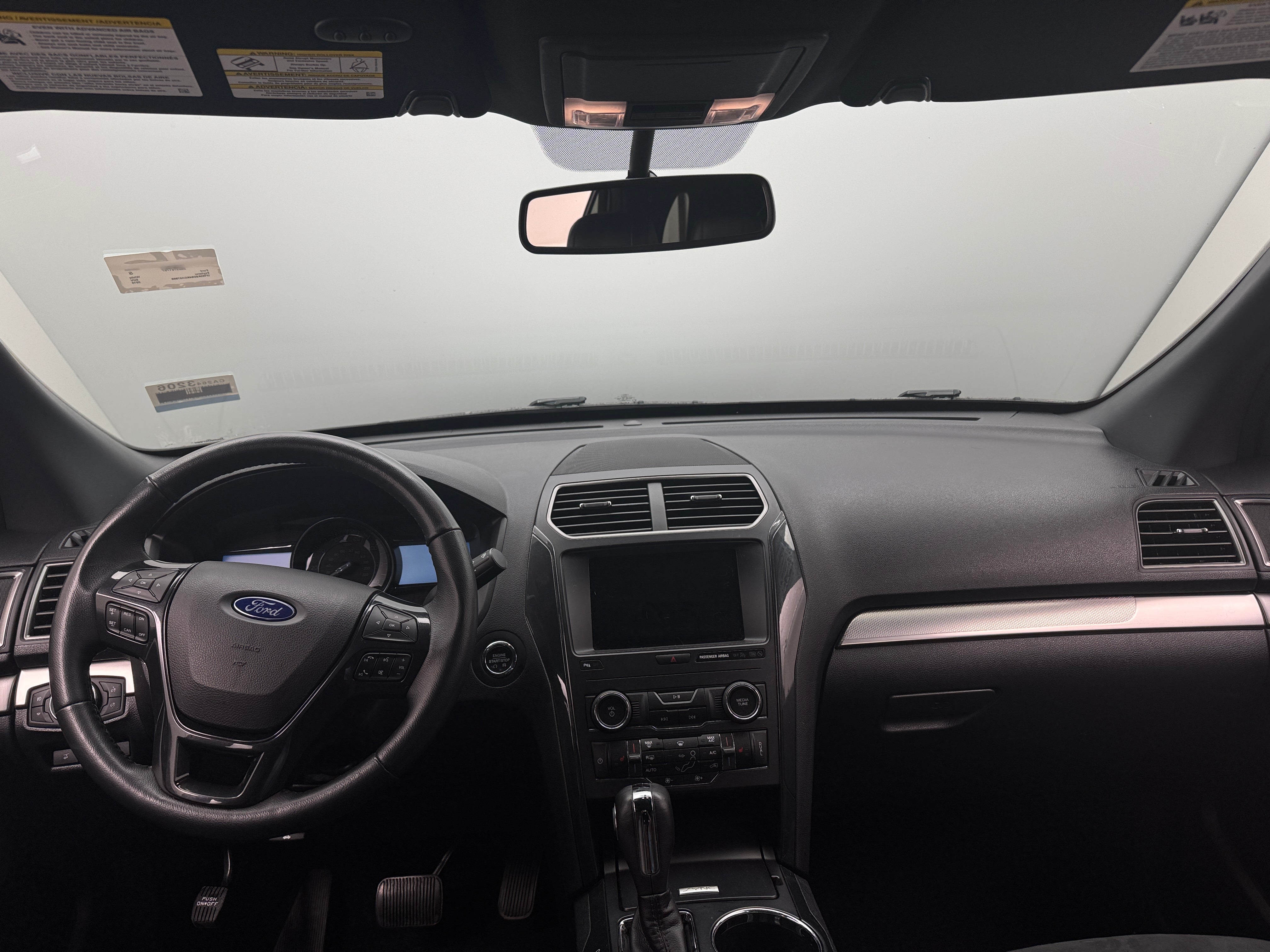 2019 Ford Explorer XLT 2
